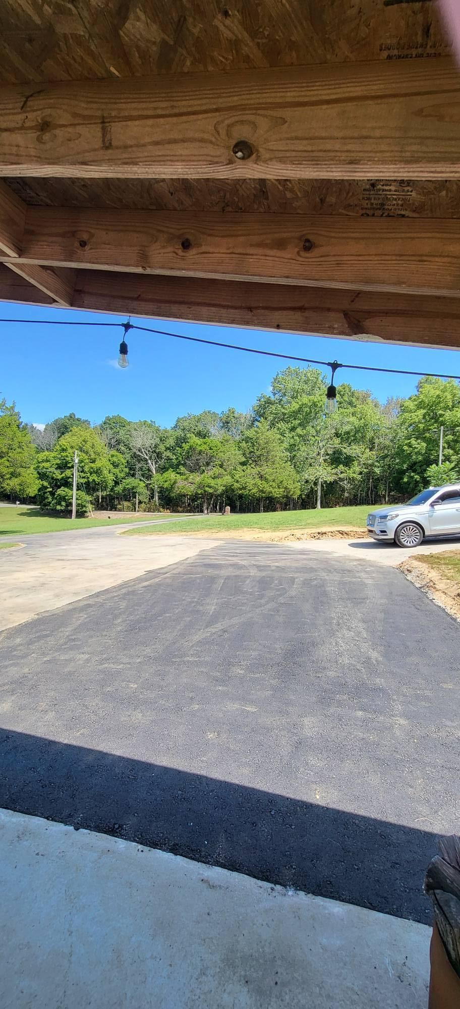  for Absolute Asphalt, Paving & Sealcoating in Lebanon, TN