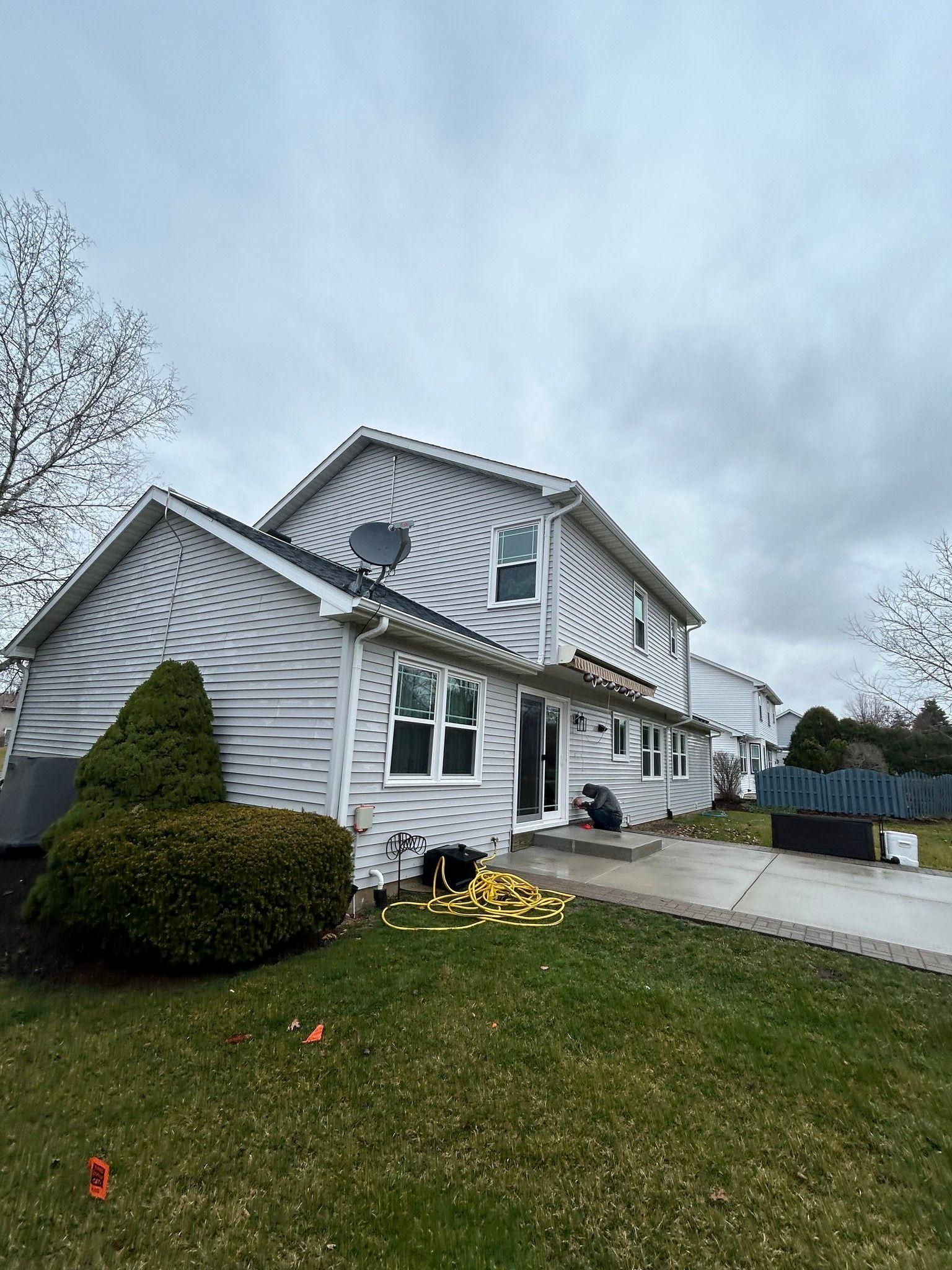 Home Softwash for J&J Power Washing and Gutter Cleaning in Sycamore, IL