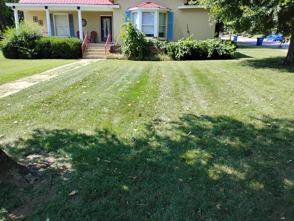 Lawn Care for Mark's Lawn Care in Mount Pleasant, TN