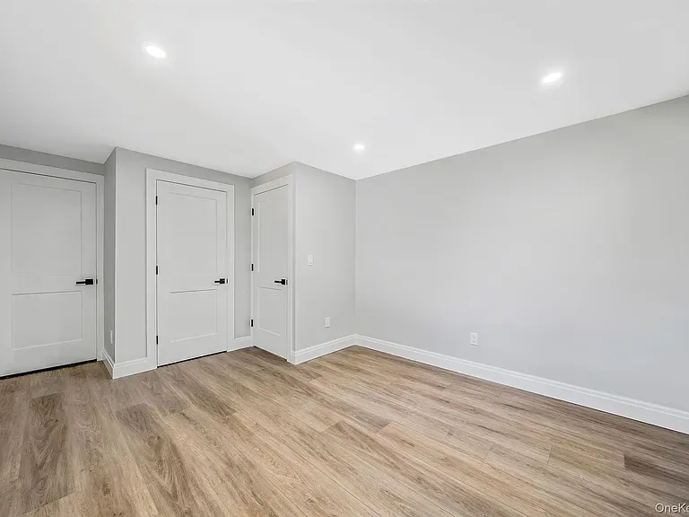  for New Vision Contracting in Suffolk County, NY