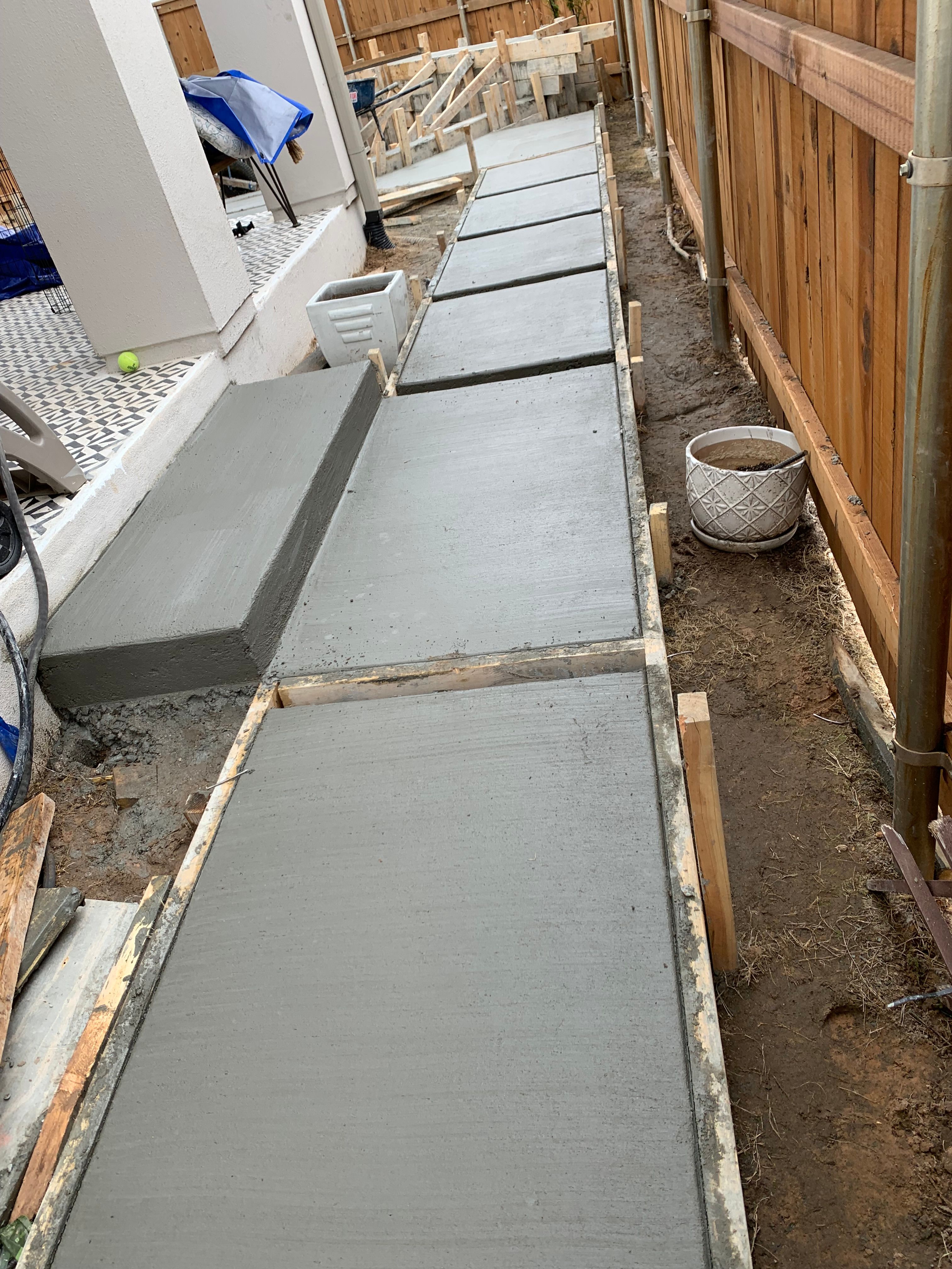  for Leo's Concrete Crew in Elgin, TX