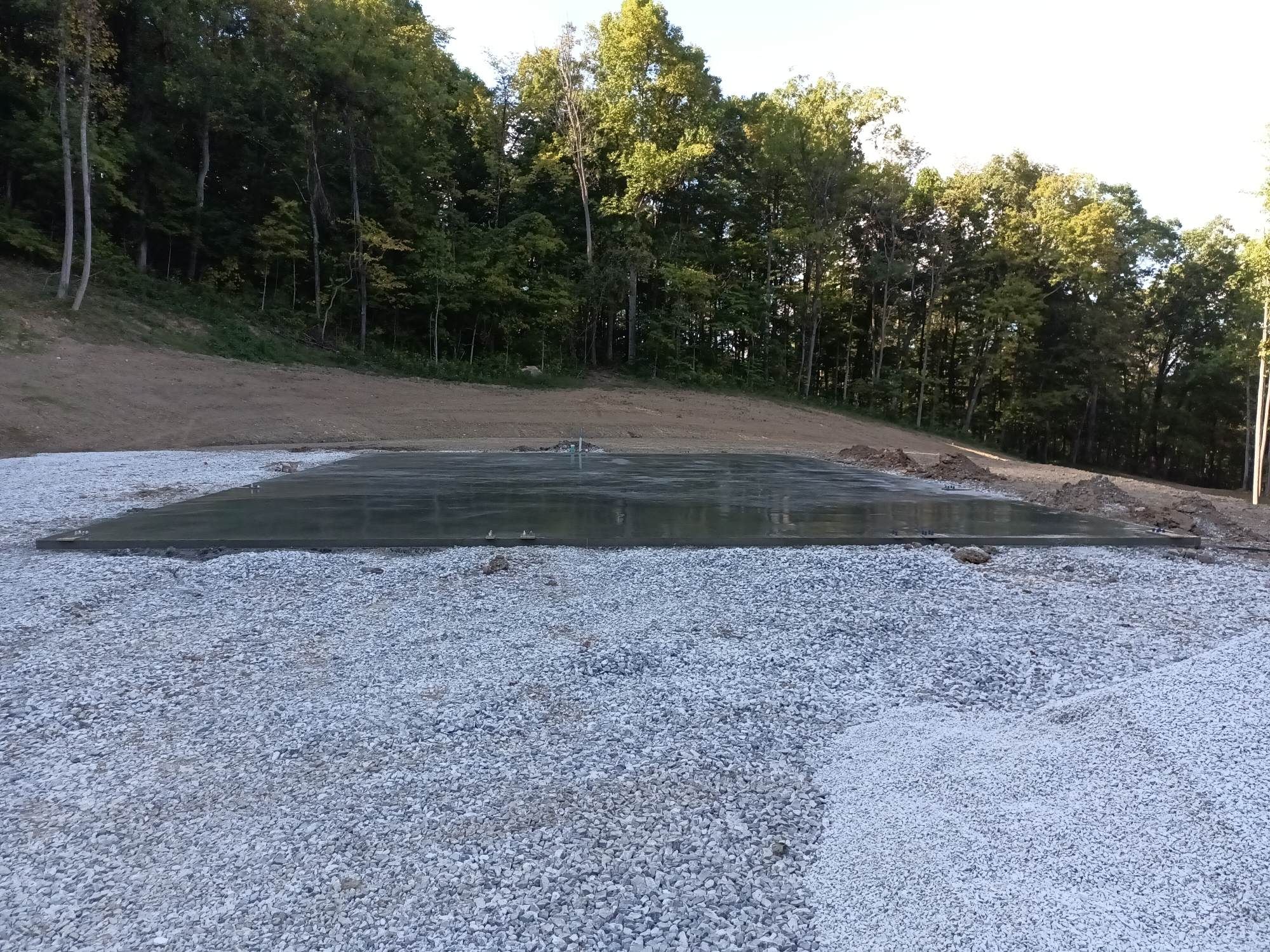 Slabs slick as glass for Hellards Excavation and Concrete Services LLC in Mount Vernon, KY