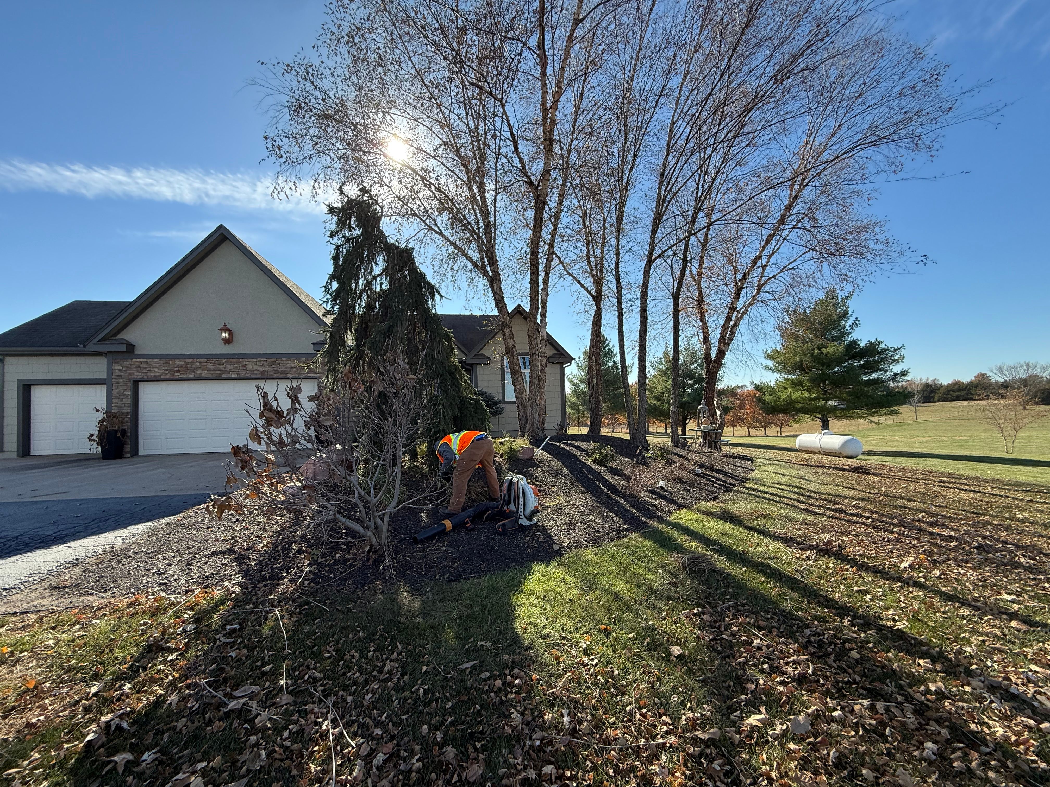  for Elite Lawn Care Solutions in Leavenworth, KS