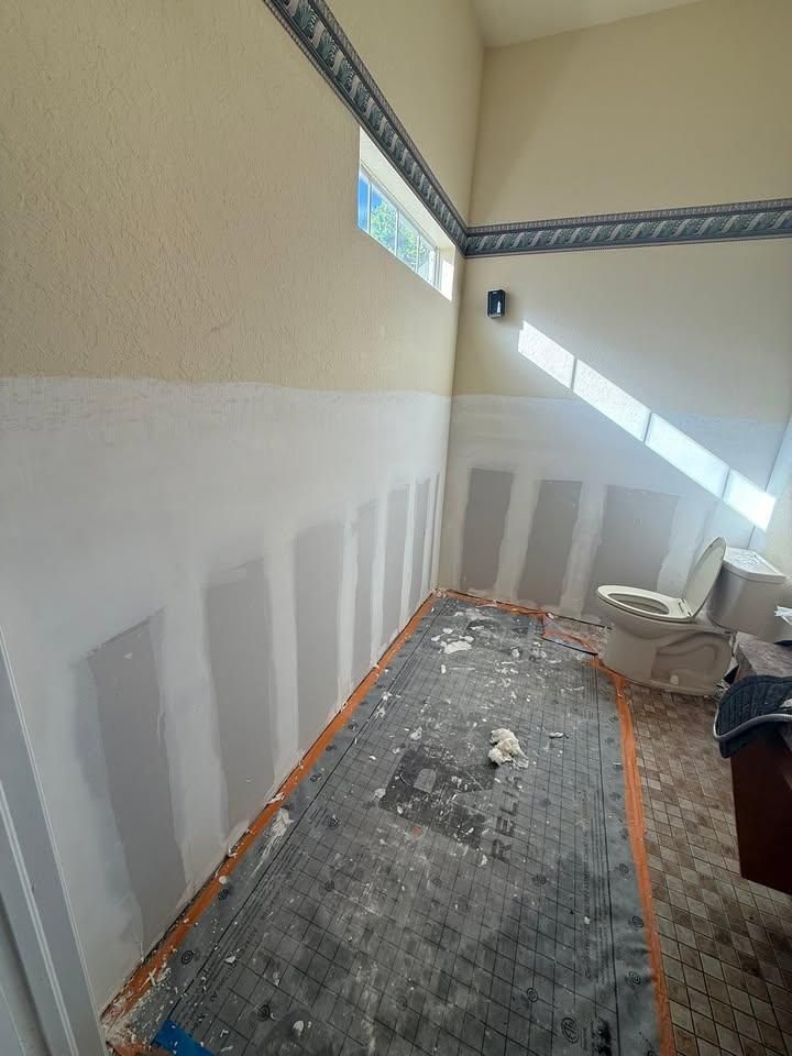  for Escorpio Painting in Tampa, FL