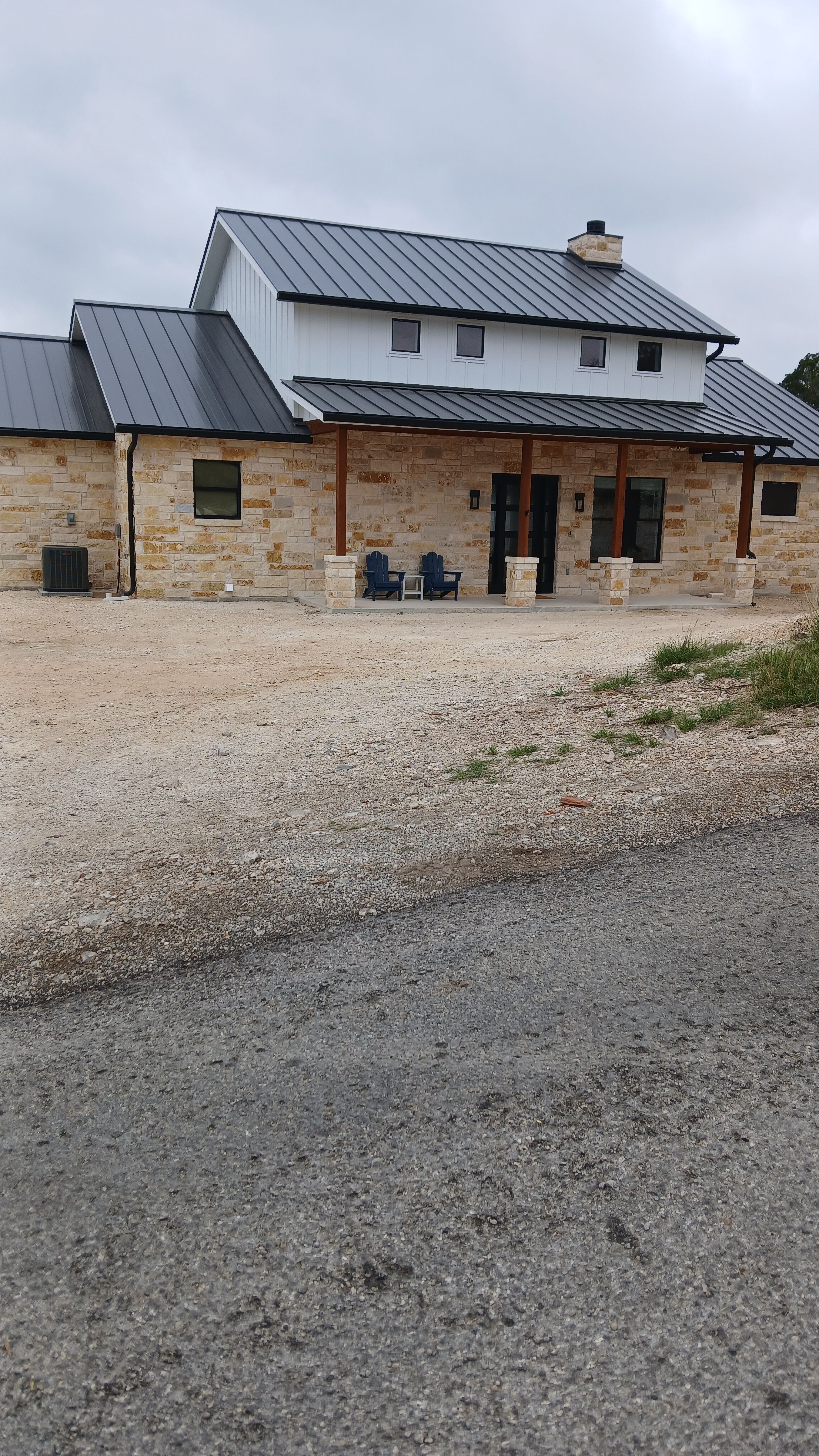  for Thompson Construction in Uvalde County, TX