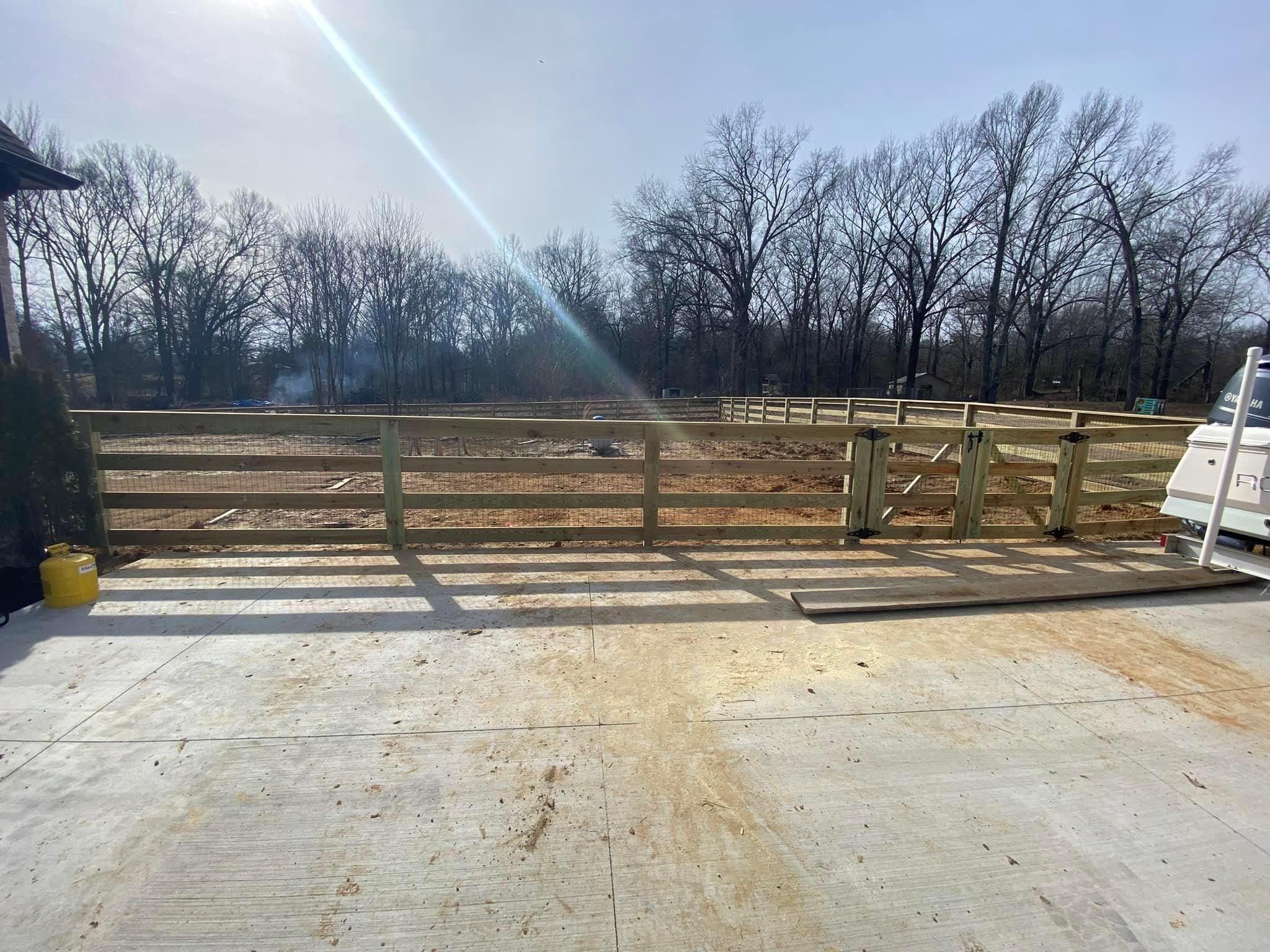  for Manning Fence, LLC in Hernando, MS