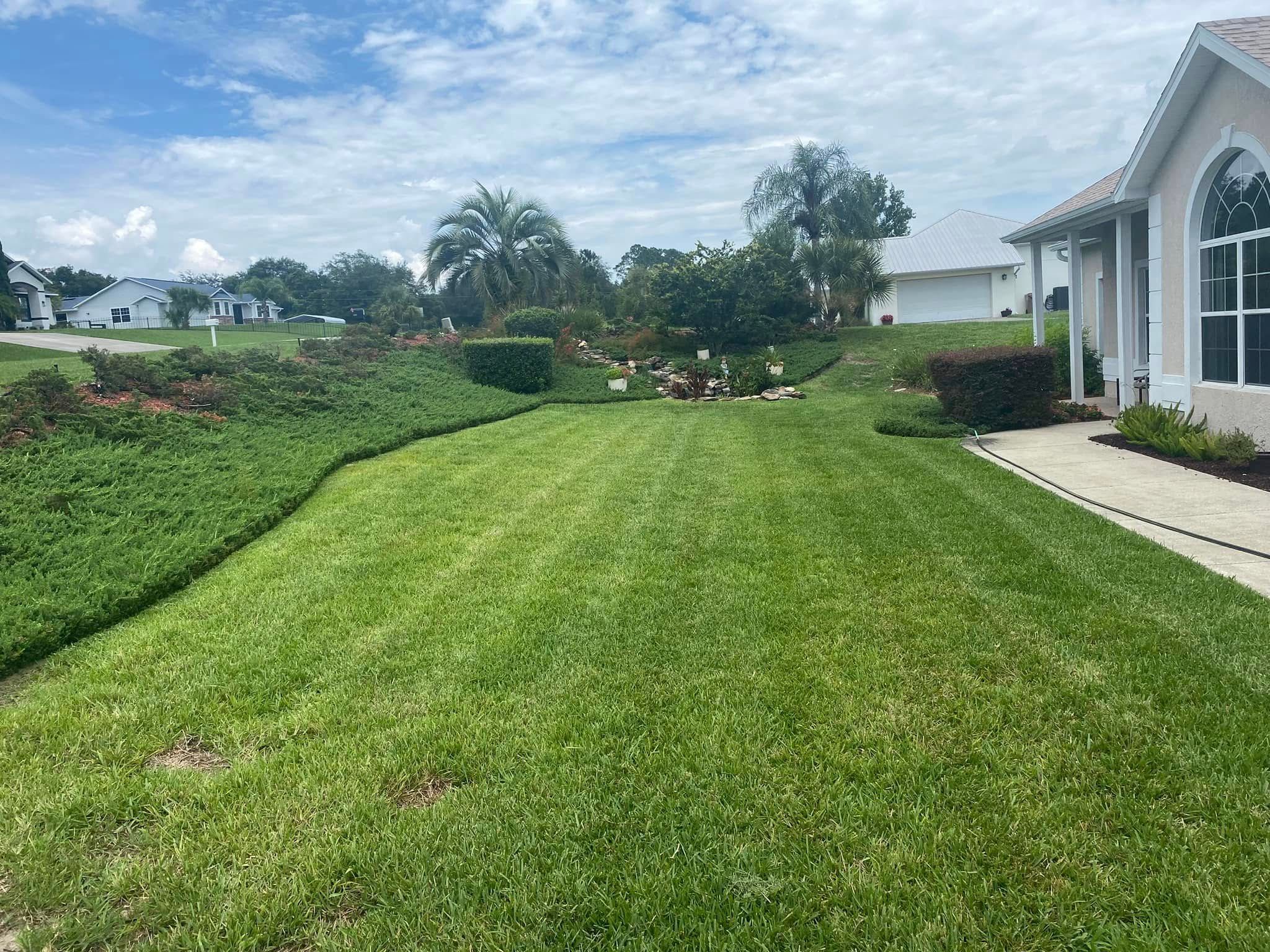 Landscaping Lawn Care for Bob's Mow n GO LLC in Lady Lake, FL