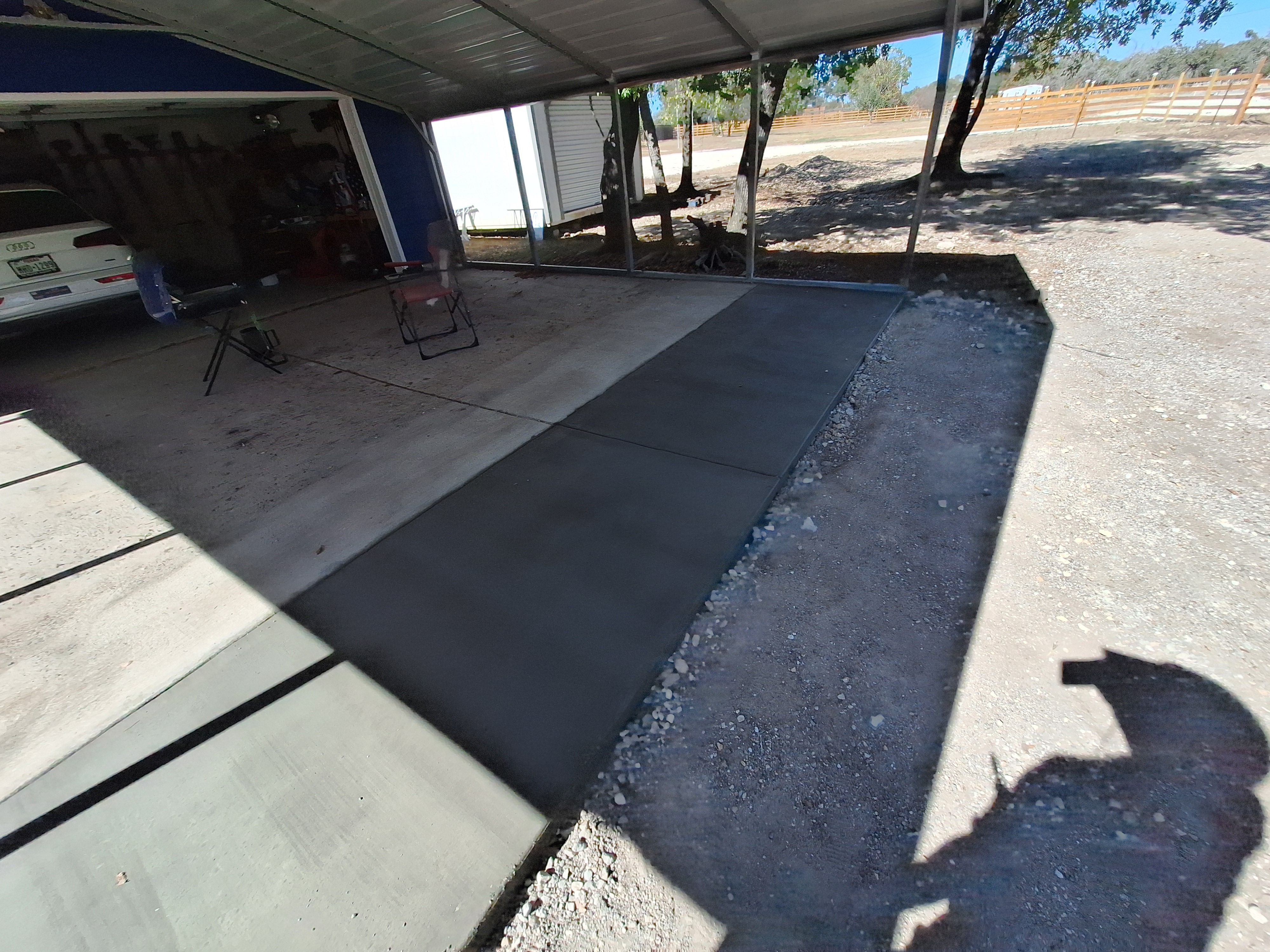  for Leo's Concrete Crew in Elgin, TX