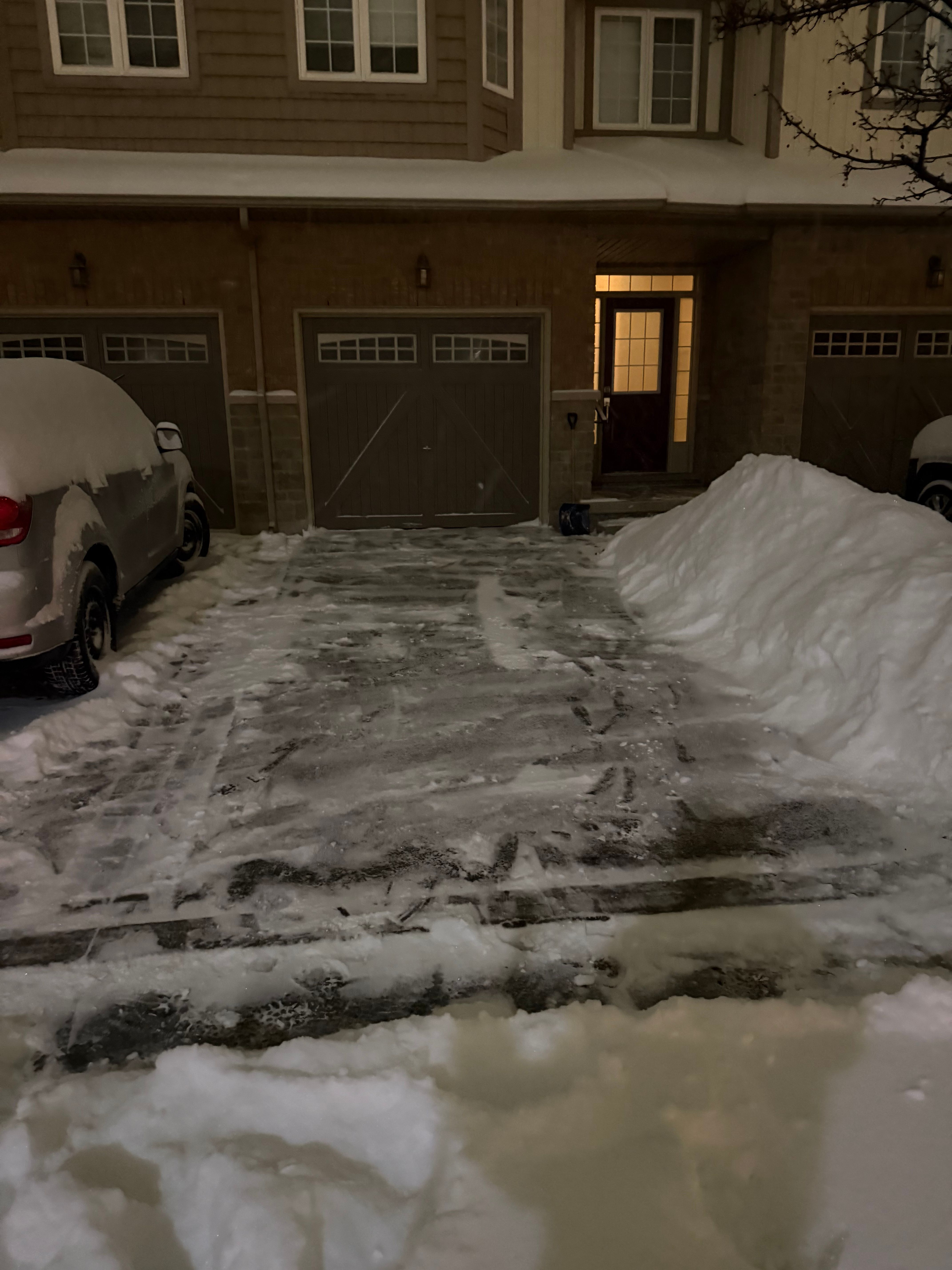  for CMN Exterior Maintenance in Hamilton, ON