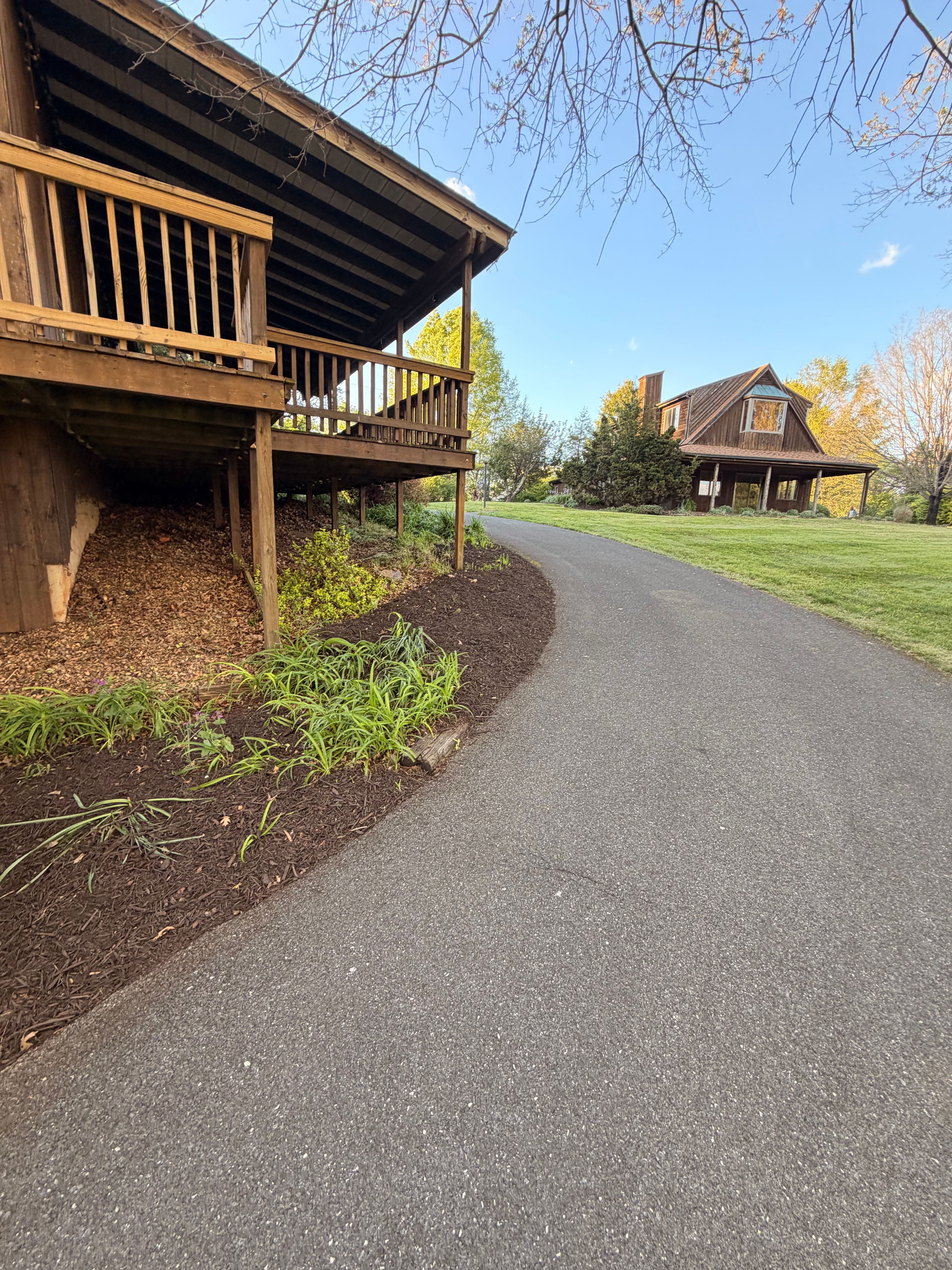  for Valencia’s Lawncare in Charlottesville, VA