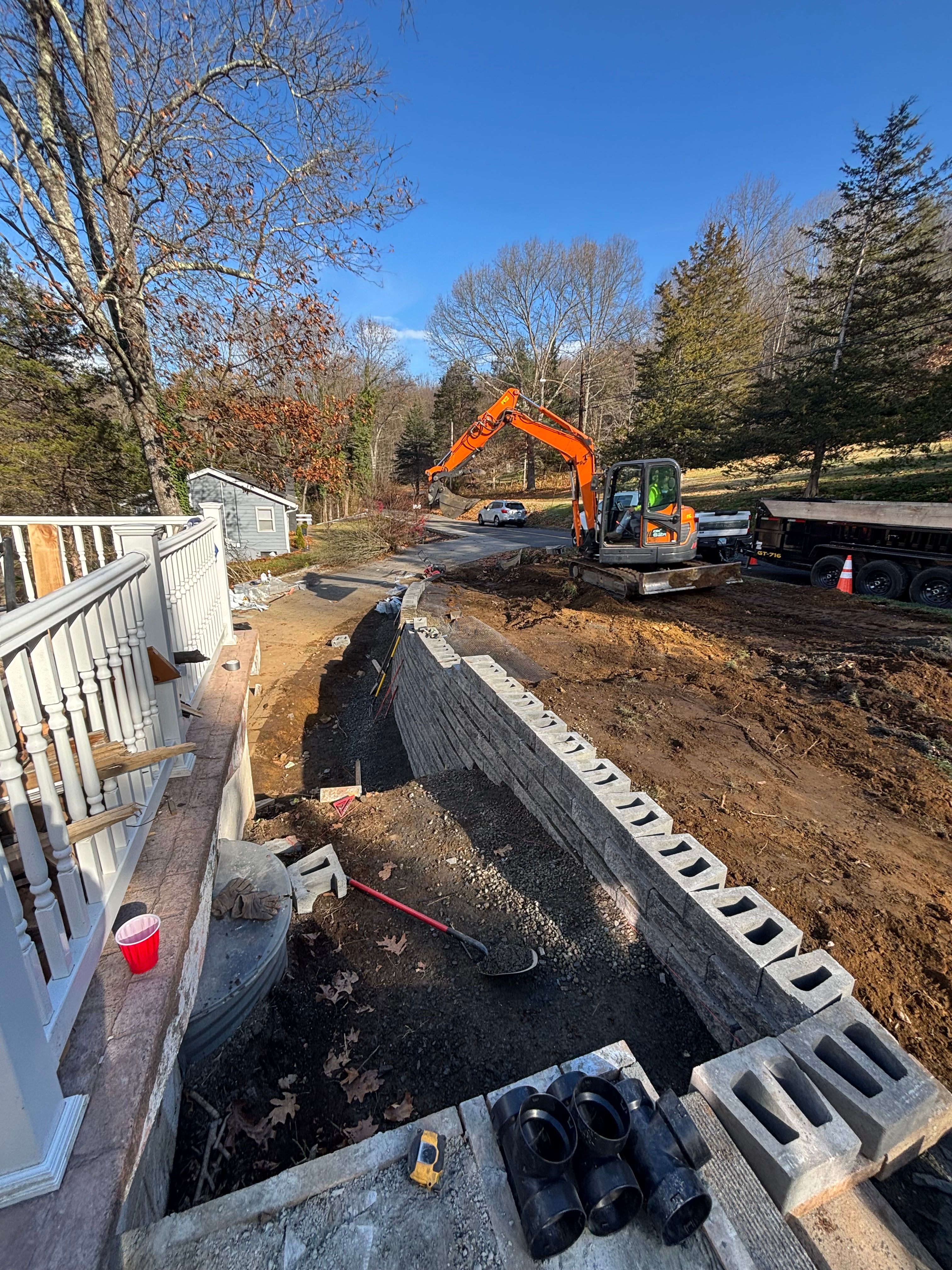 Retaining walls for Davis Services  in Bethany, CT
