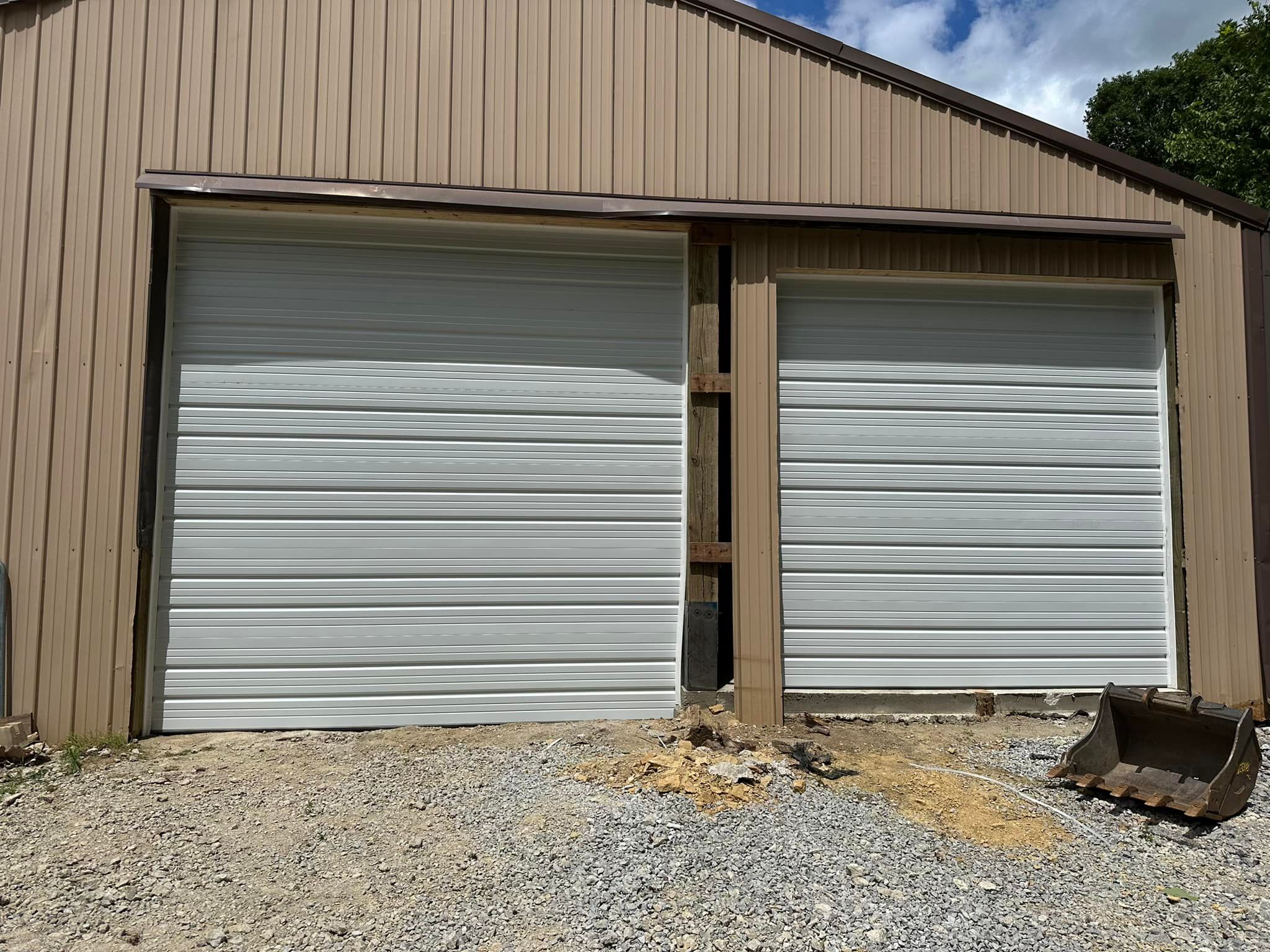  for Roby's Door Service in La Grange, KY