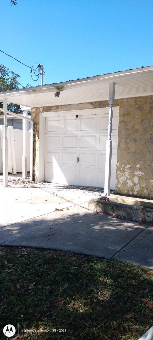  for Escorpio Painting in Tampa, FL