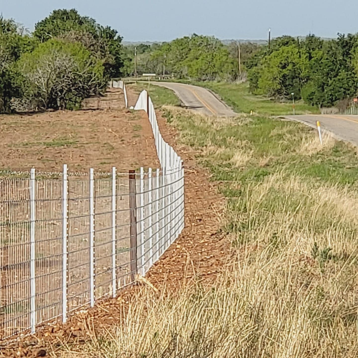 Fences for Rudy's Custom Fence Building in Luling, TX