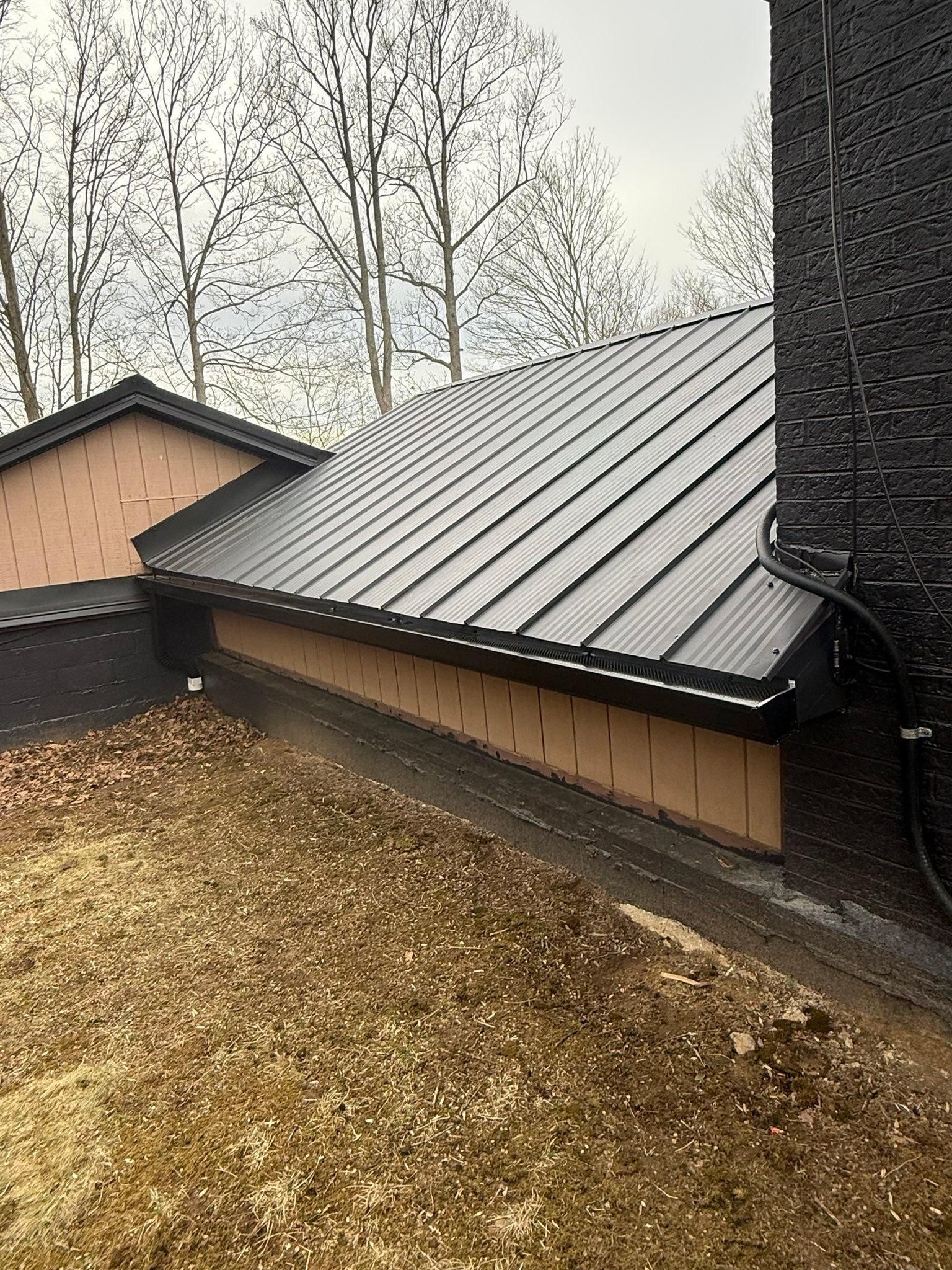  for Top Hand Roofing and Gutter in Pomeroy, OH