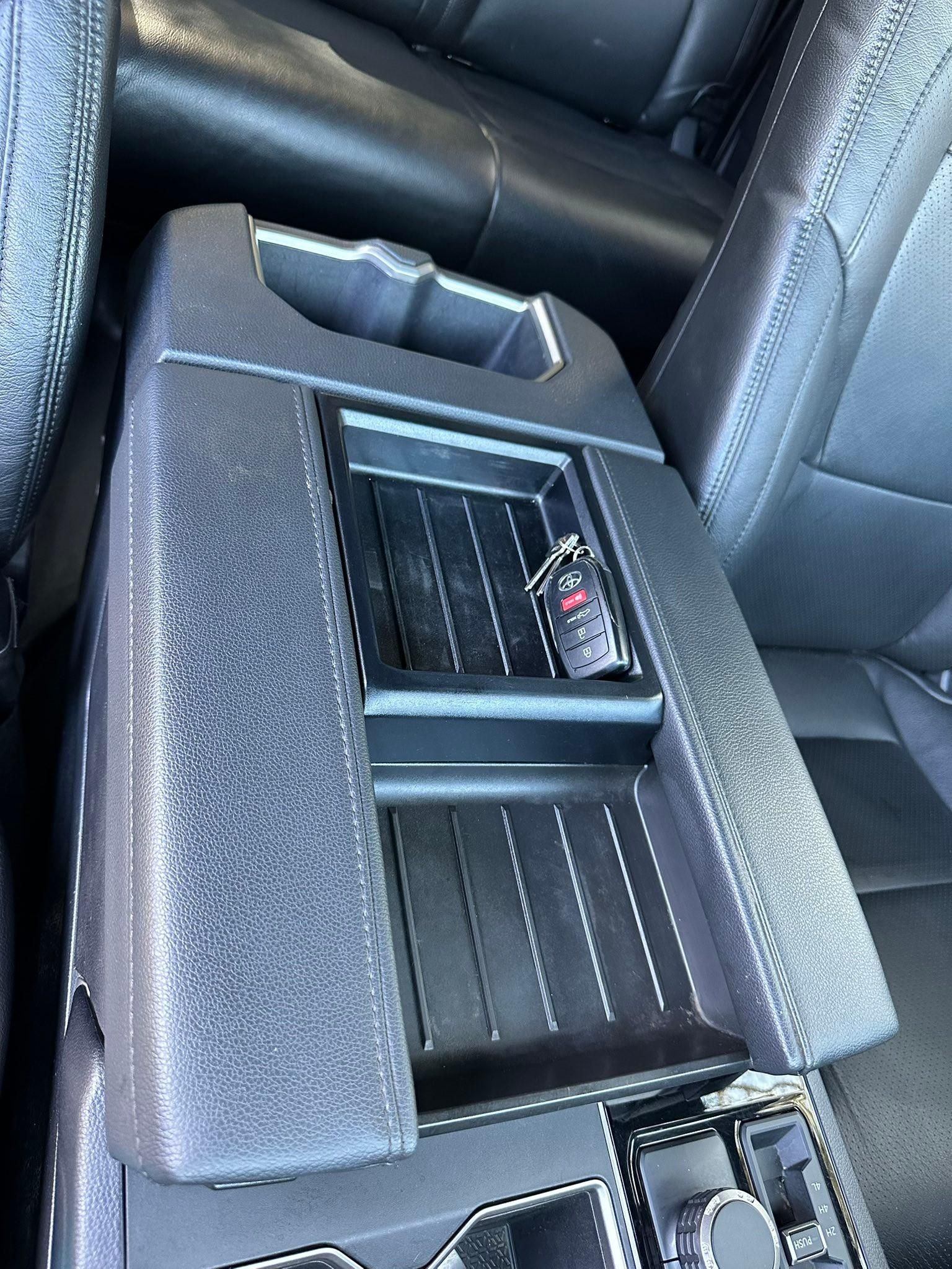  for Hollywood Detail in Northport , AL