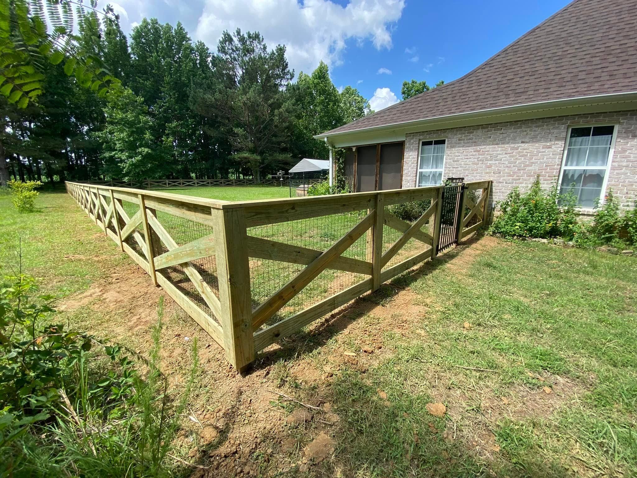  for Manning Fence, LLC in Hernando, MS