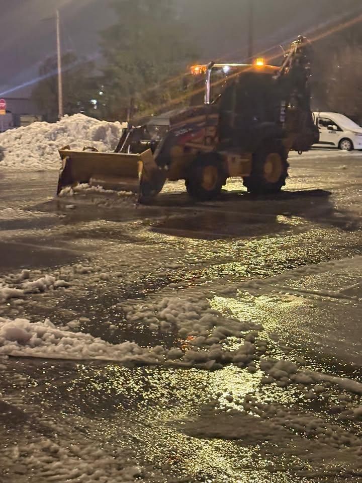  for Dust Till Dawn Lawn in London, Kentucky