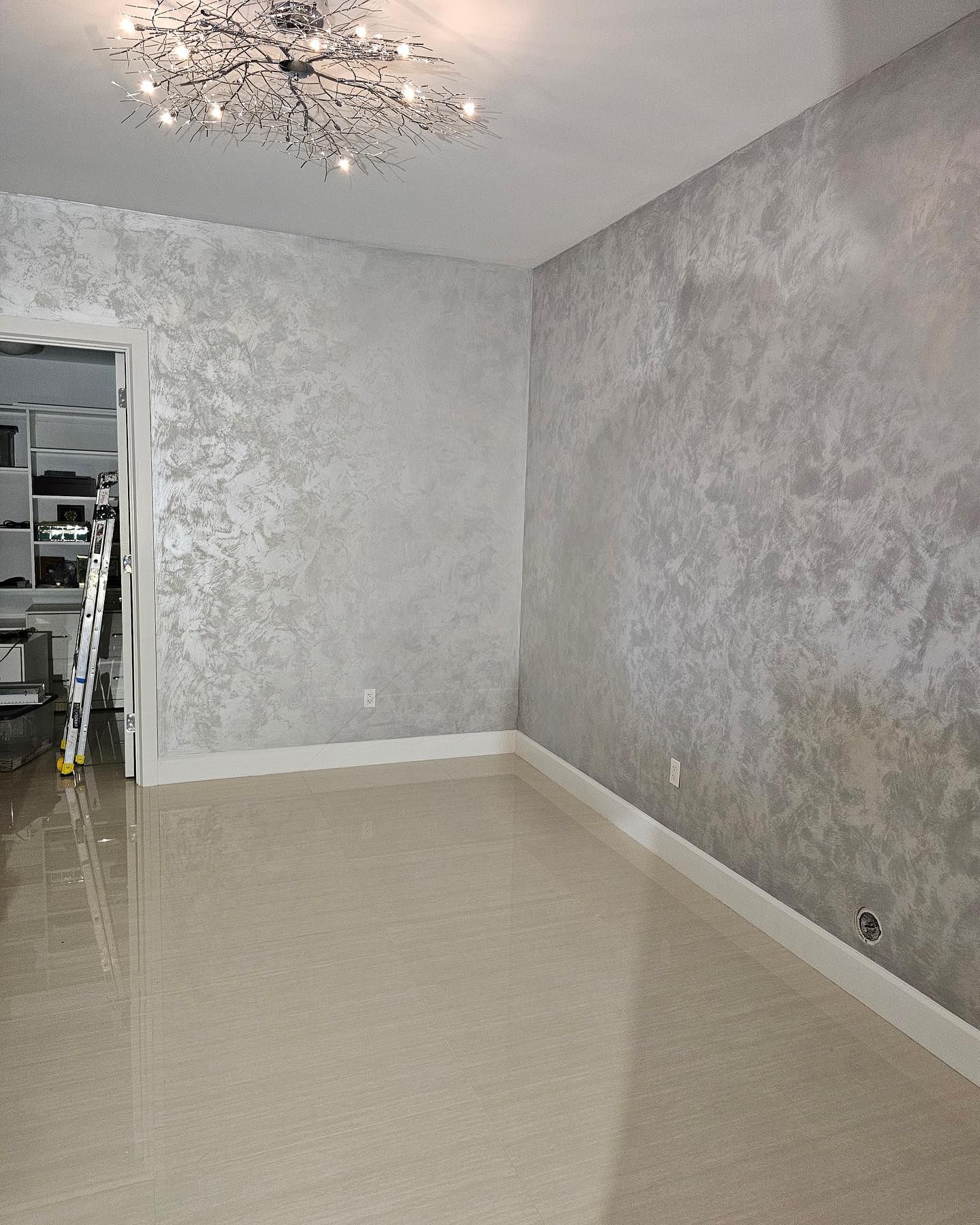 Contemporary for Unlimited Painting & Faux Finishing in North Palm Beach, FL