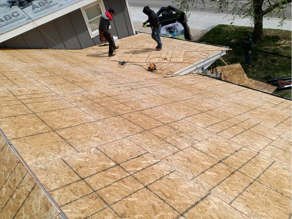  for Clutch Roofing & Construction in Mustang, OK