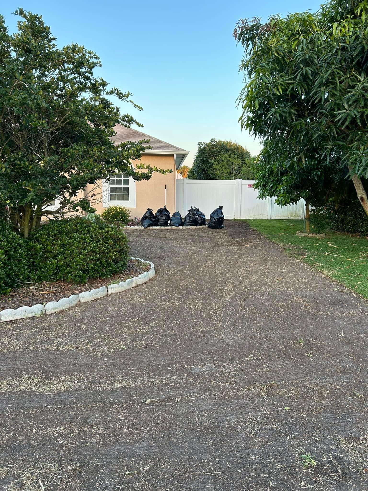 All Photos for Estrada All Pro Lawn Service in Auburndale, Florida