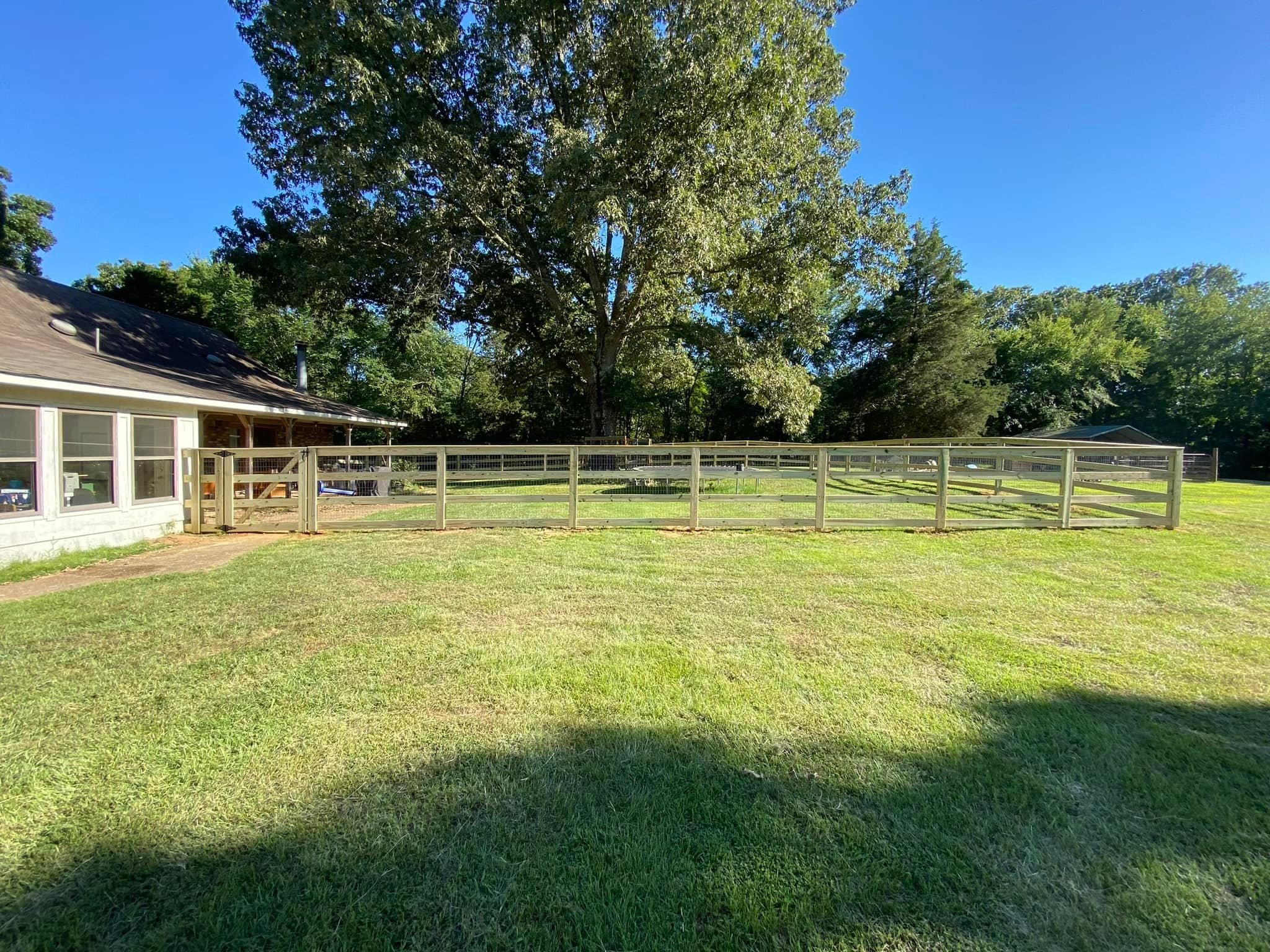  for Manning Fence, LLC in Hernando, MS