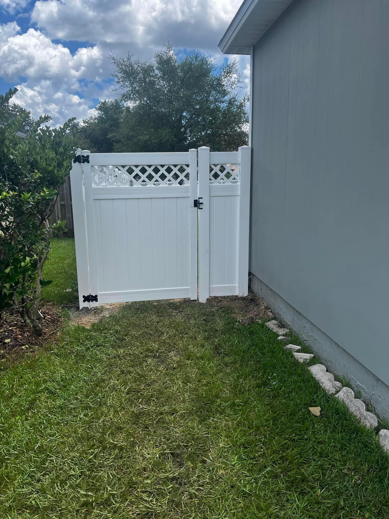  for Red's Premier Fencing LLC  in Jacksonville, FL