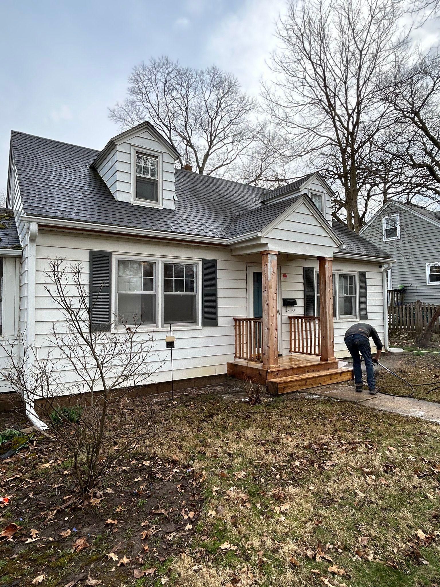 Home Softwash for J&J Power Washing and Gutter Cleaning in Sycamore, IL