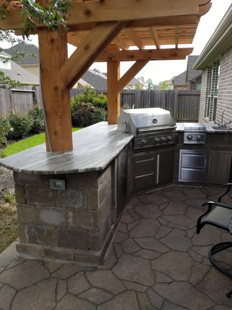 Outdoor Features for Atlas Land Design in Creekside Park, TX