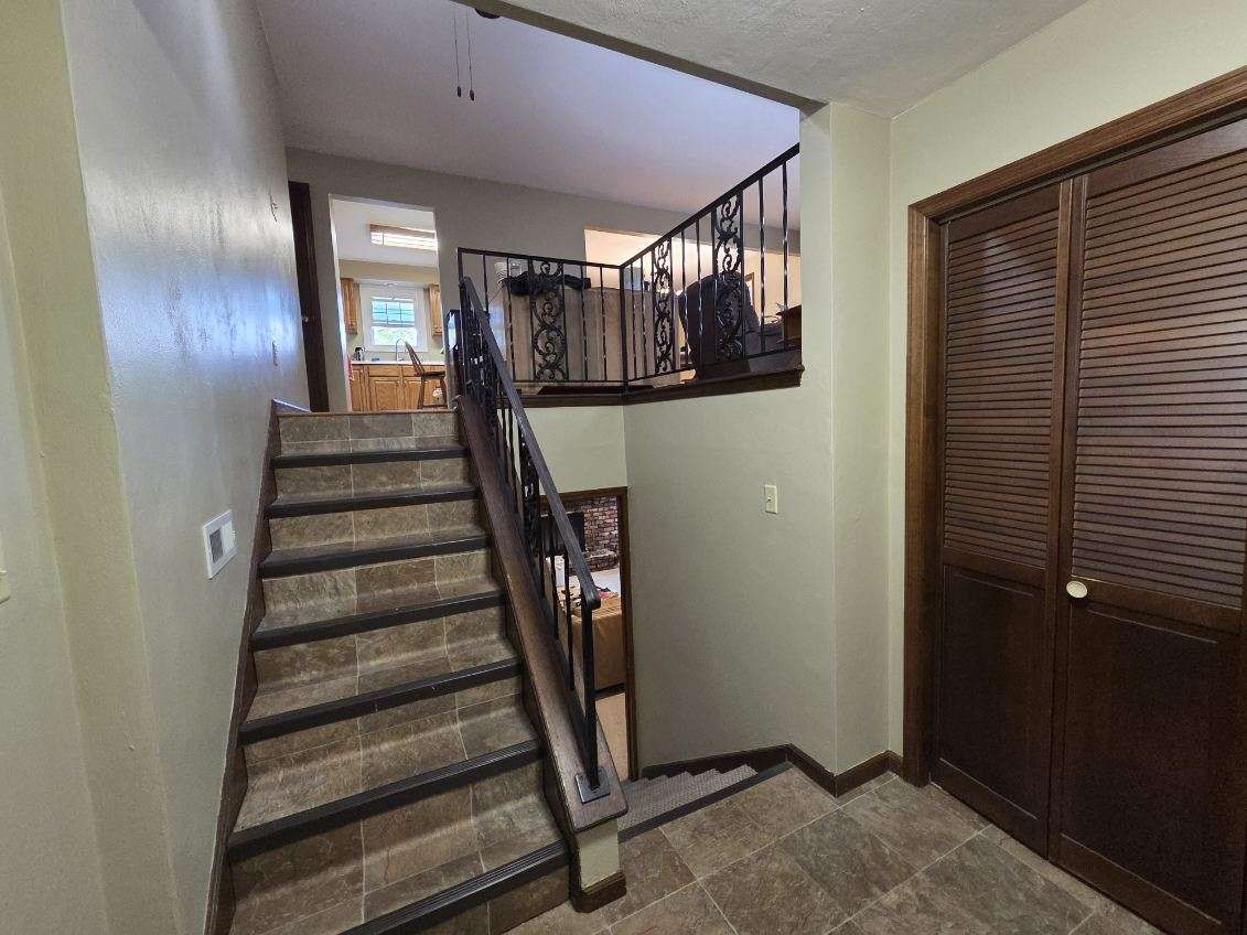  for Mike Paints in Peoria, IL