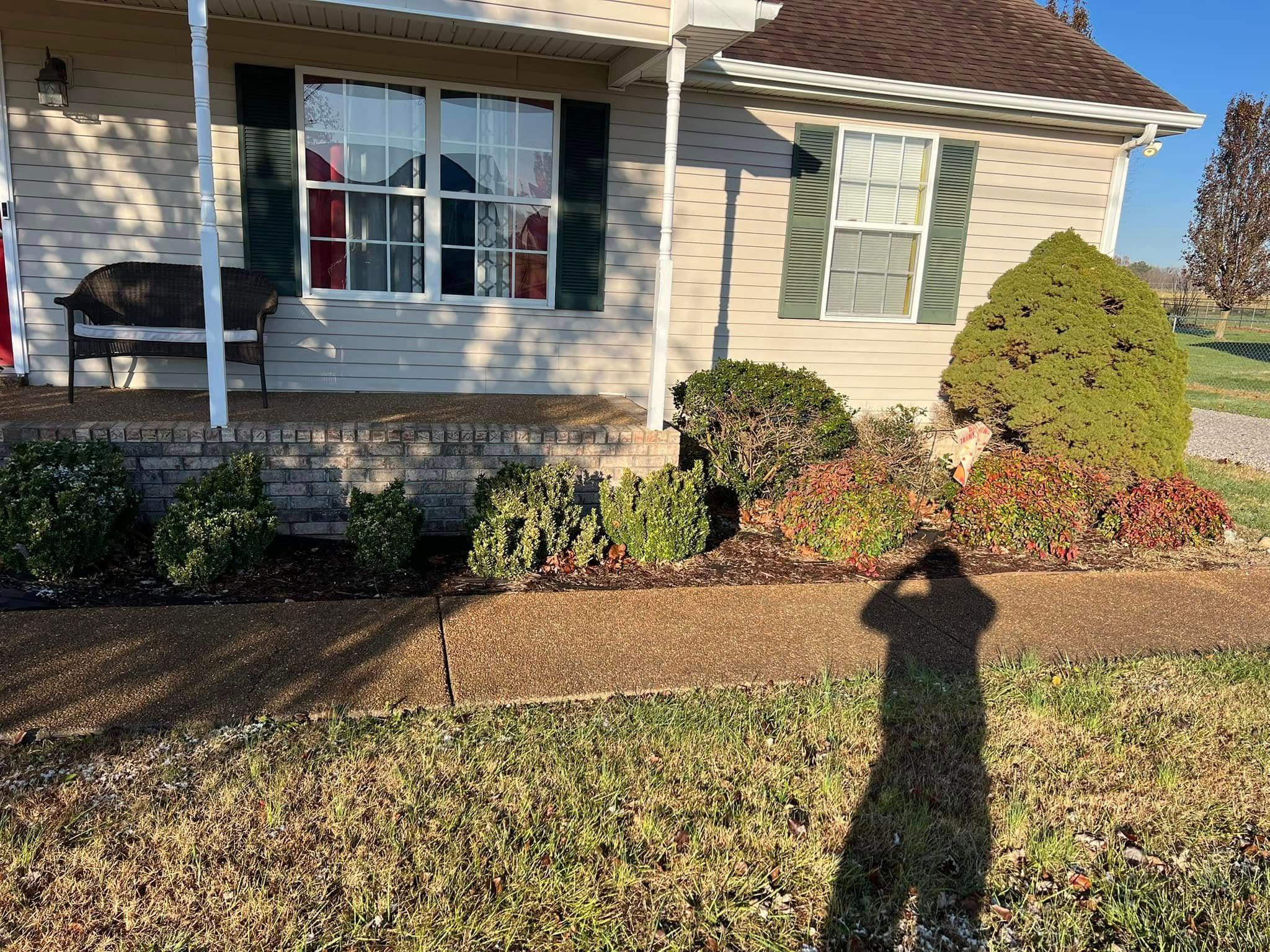 All Photos for Elrod’s Lawn Care and Landscape in Portland, TN