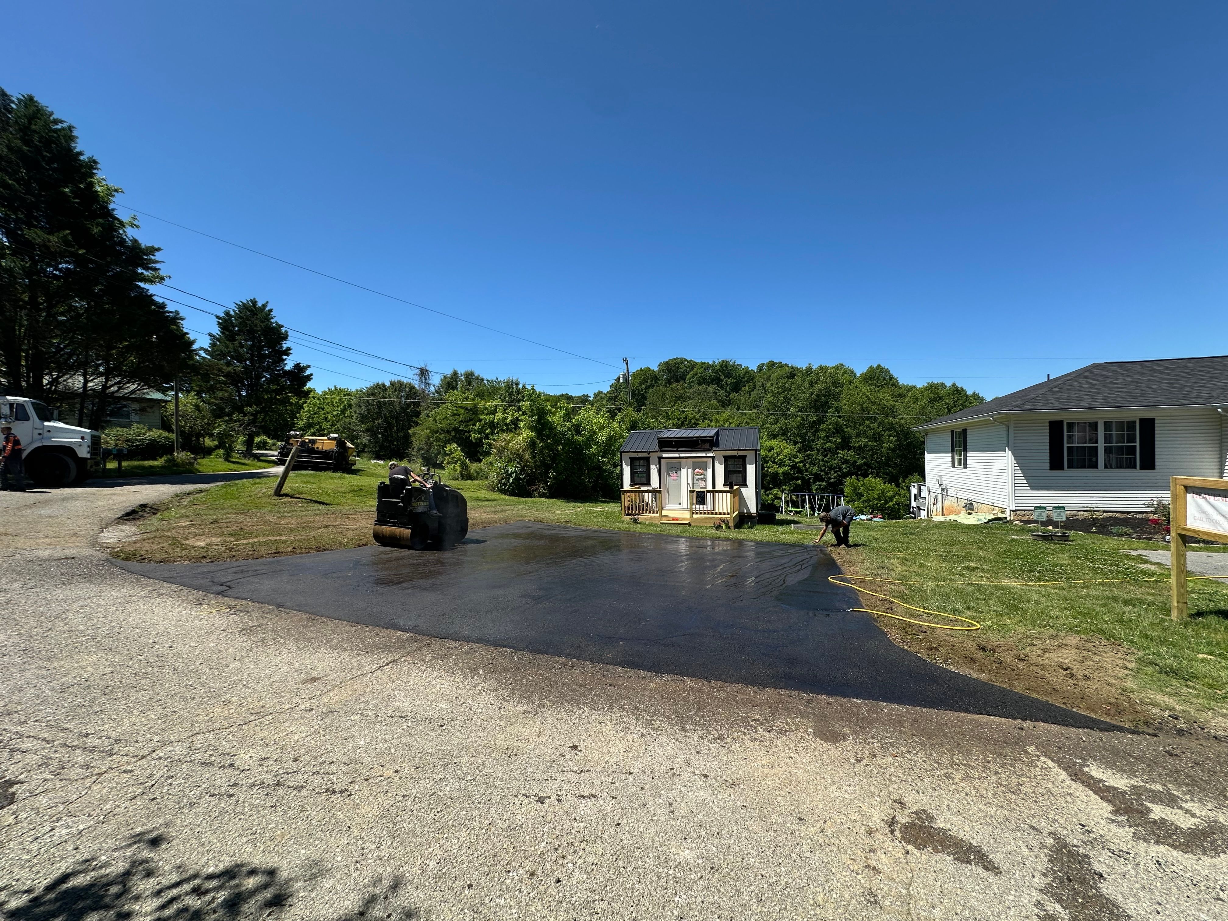  for Metzler Paving and Sealcoating LLC in Jacksboro, TN