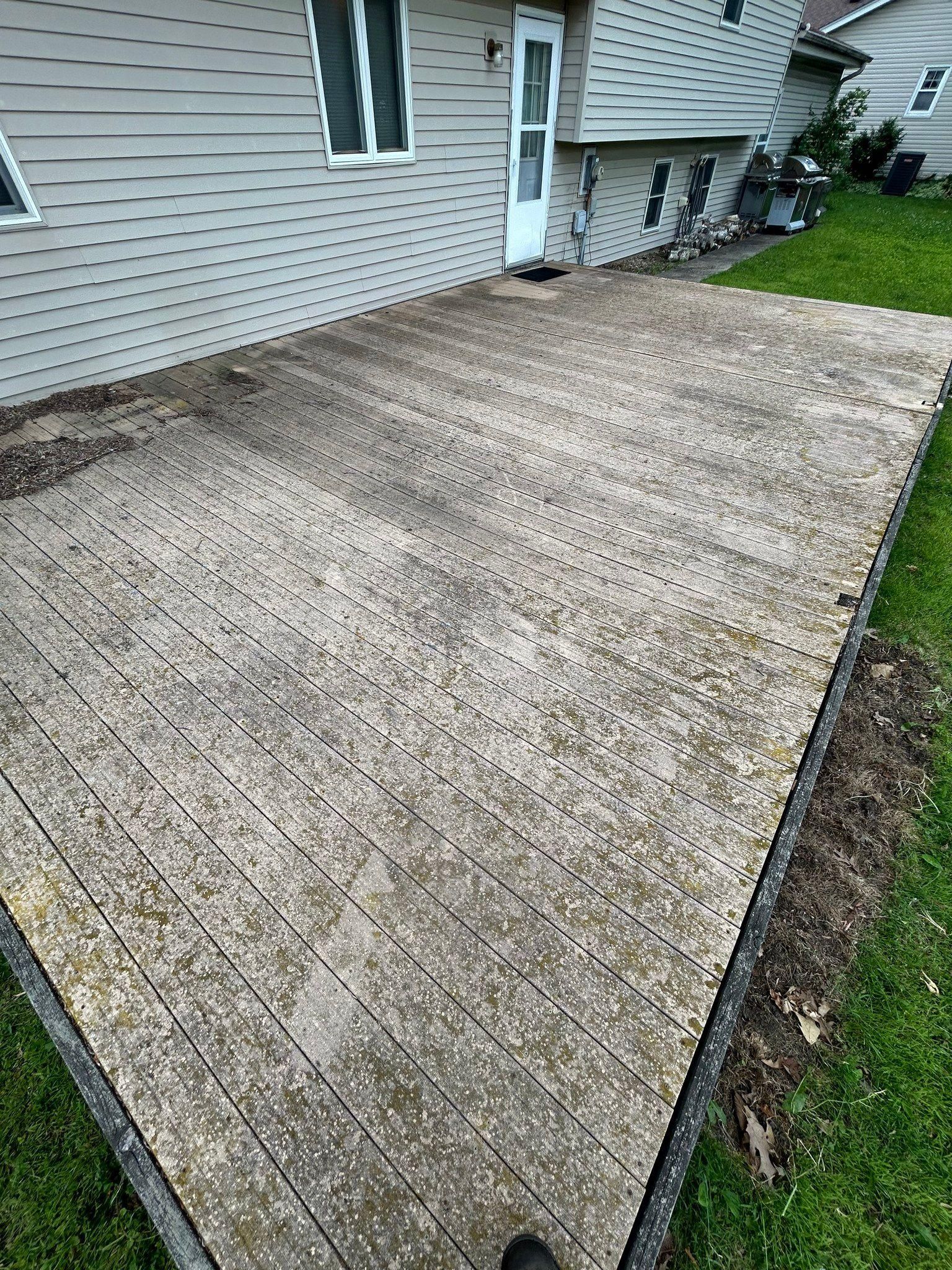 Home Softwash for J&J Power Washing and Gutter Cleaning in Sycamore, IL