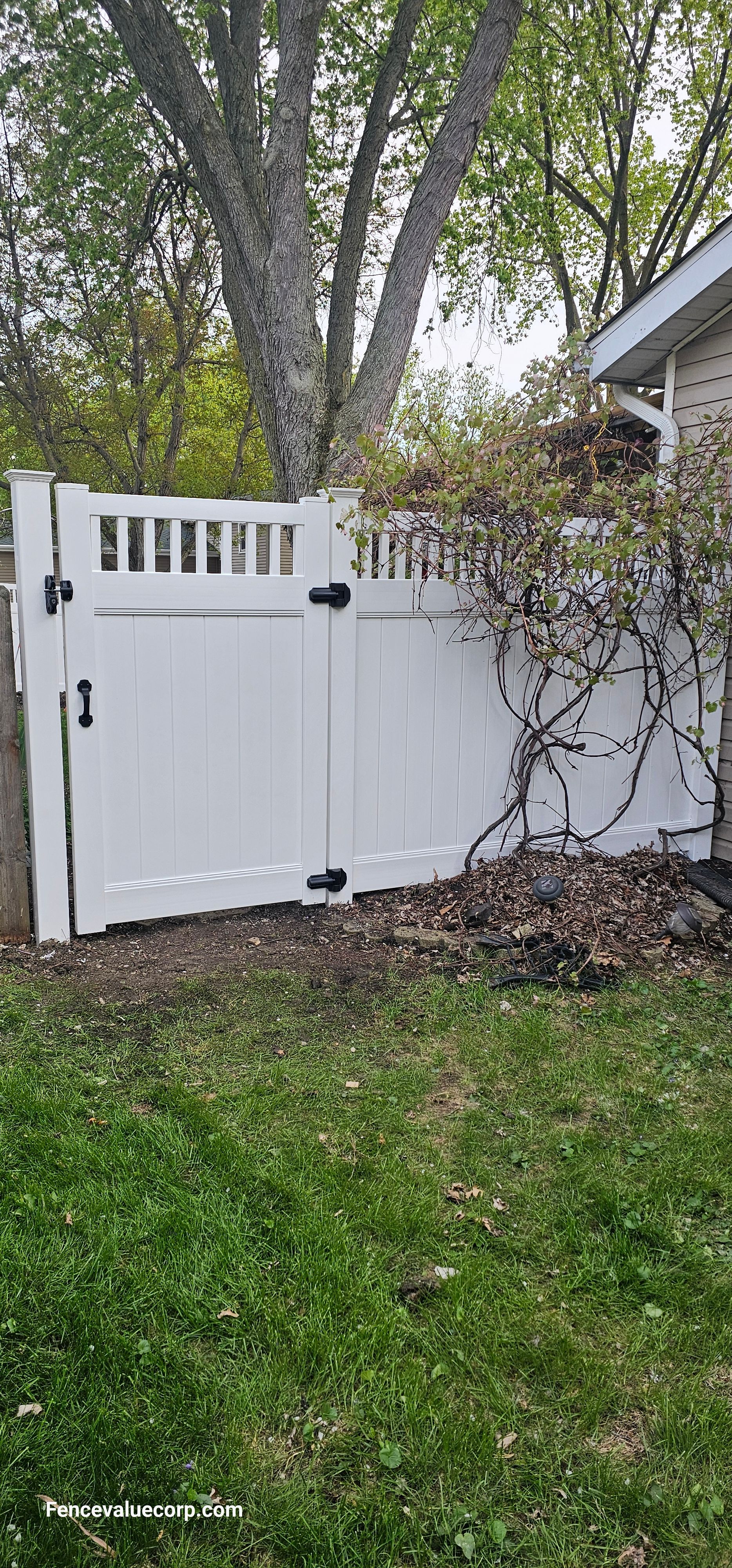  for Fence Value Corp in Chicago, IL