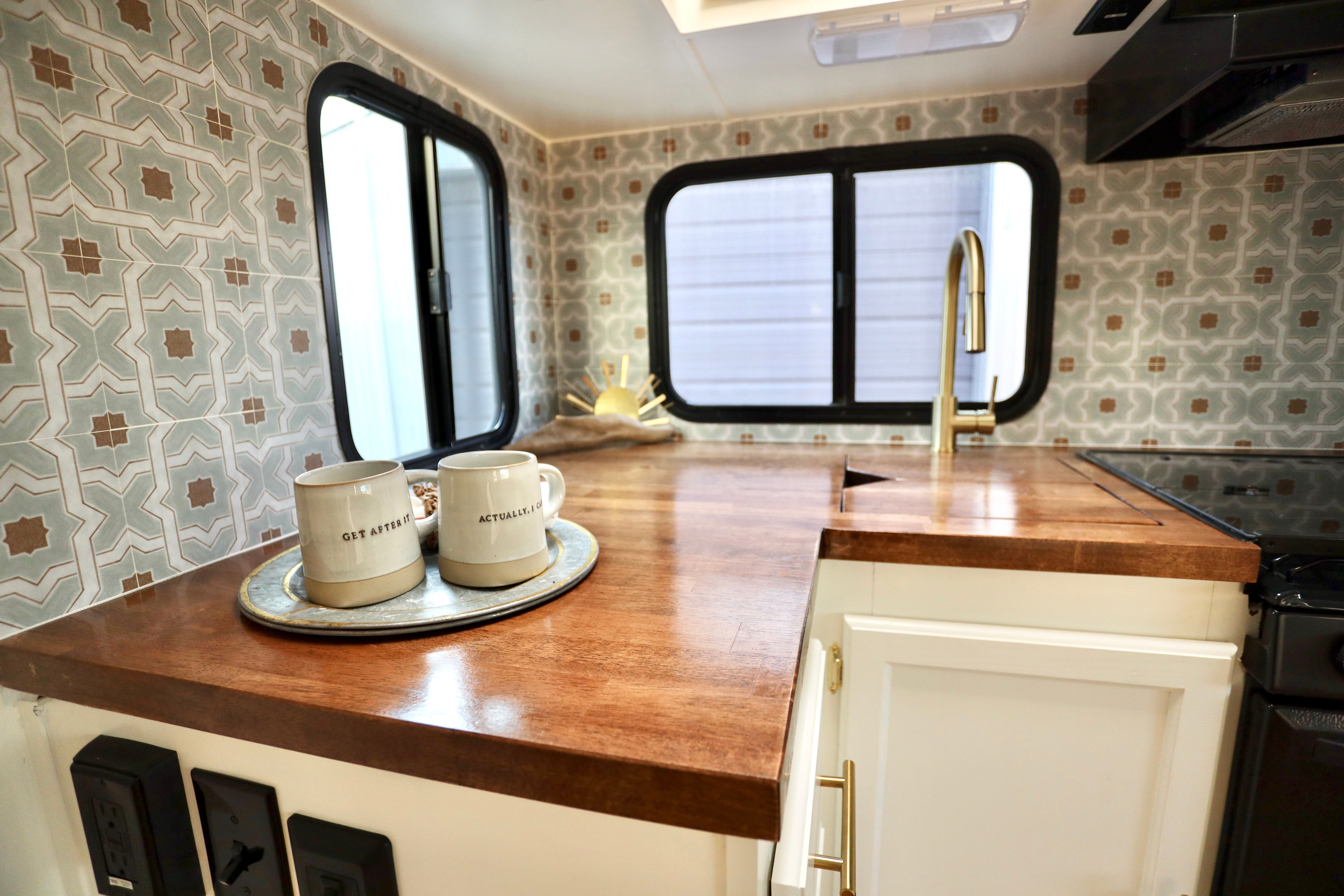 2018 Keystone Passport 2510RB for Mauka to Makai RV Renovations in Los Angeles, CA