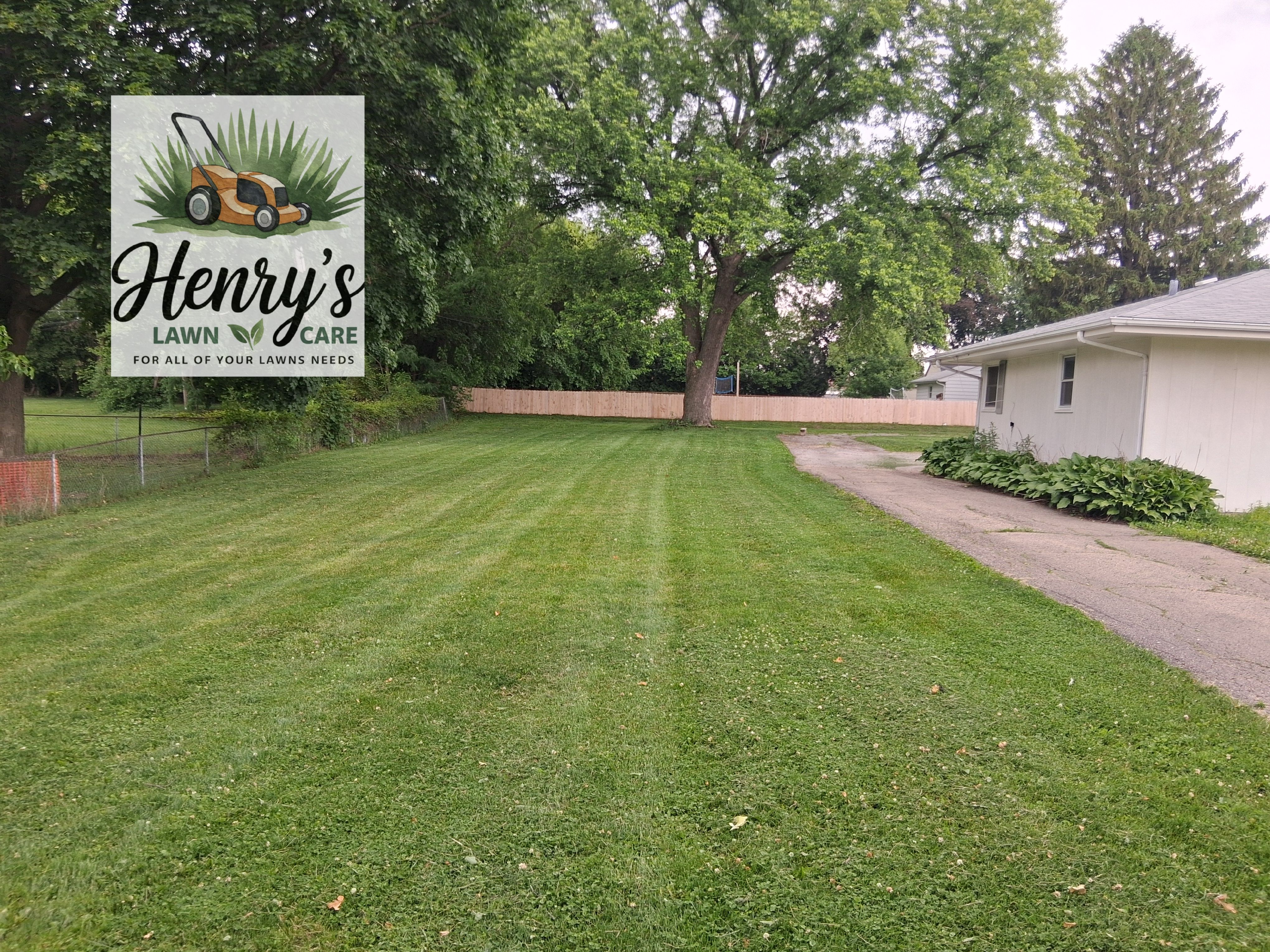  for Henry's Lawn Care in Rockford, IL