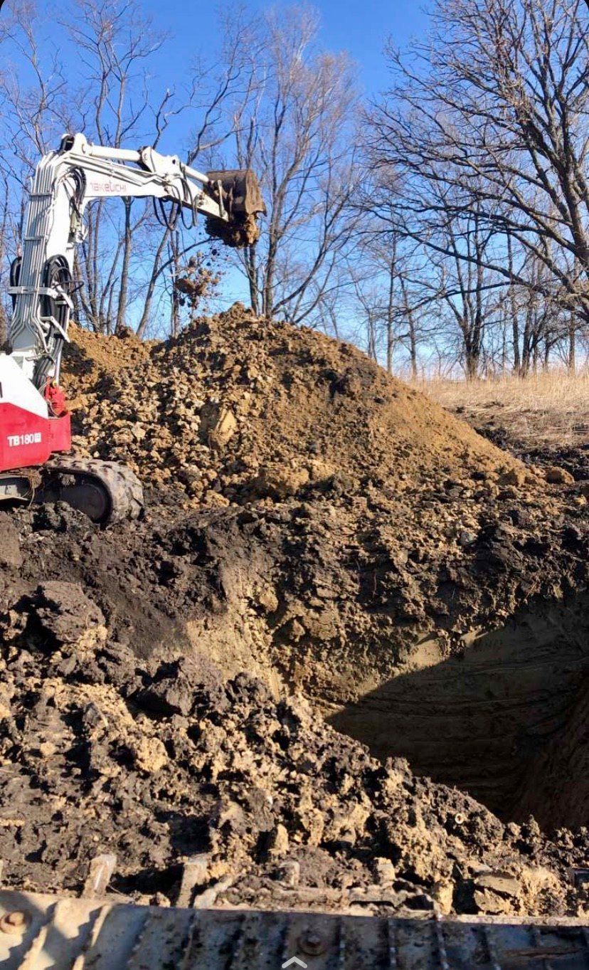  for Freedom Excavating in Ludlow, MO