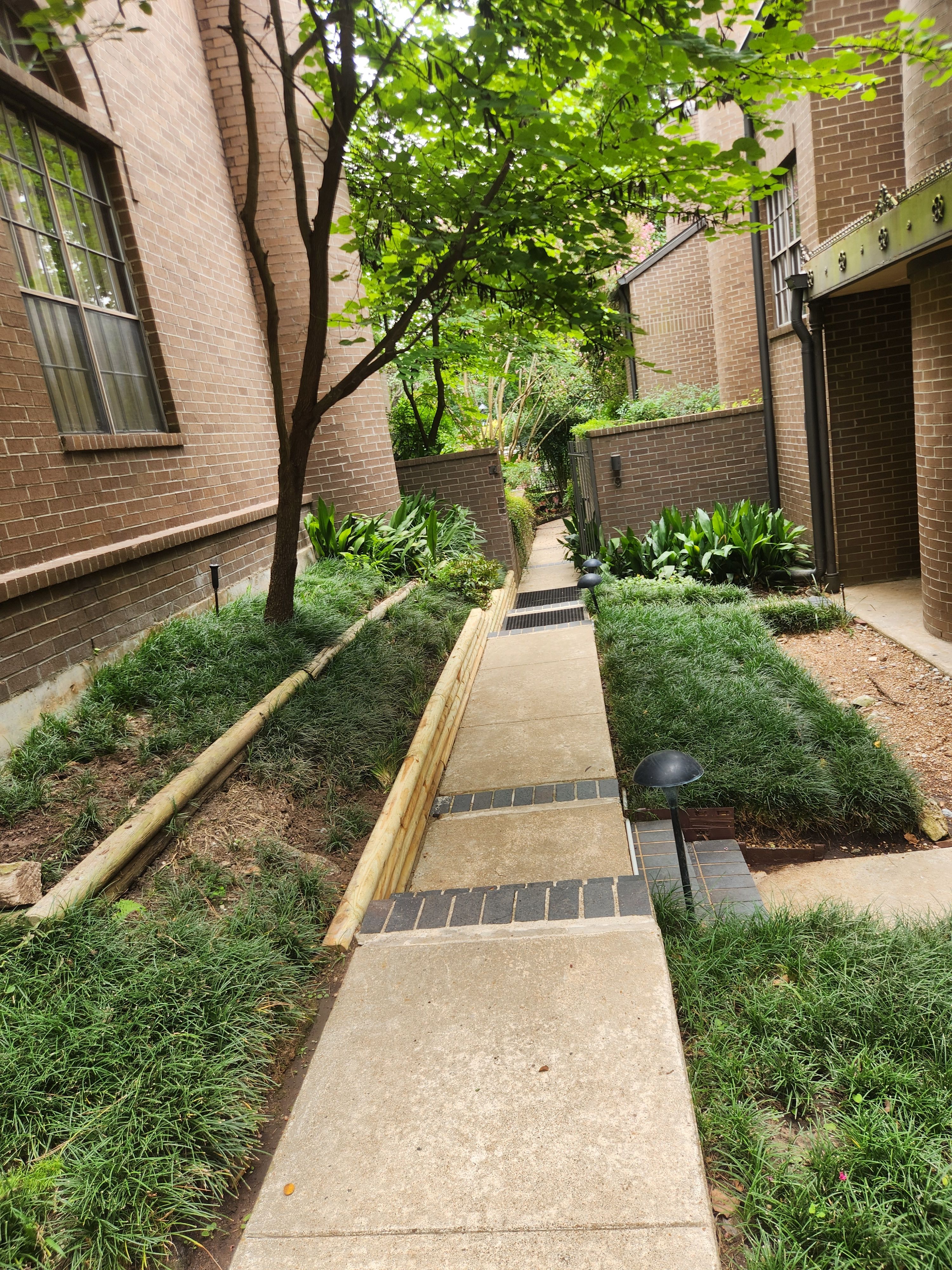  for Right Choice Landscaping LLC in Houston, TX