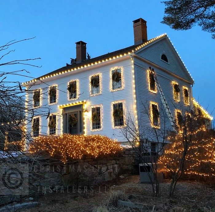 Light Installation for Christmas Light Installers in Indianapolis, IN