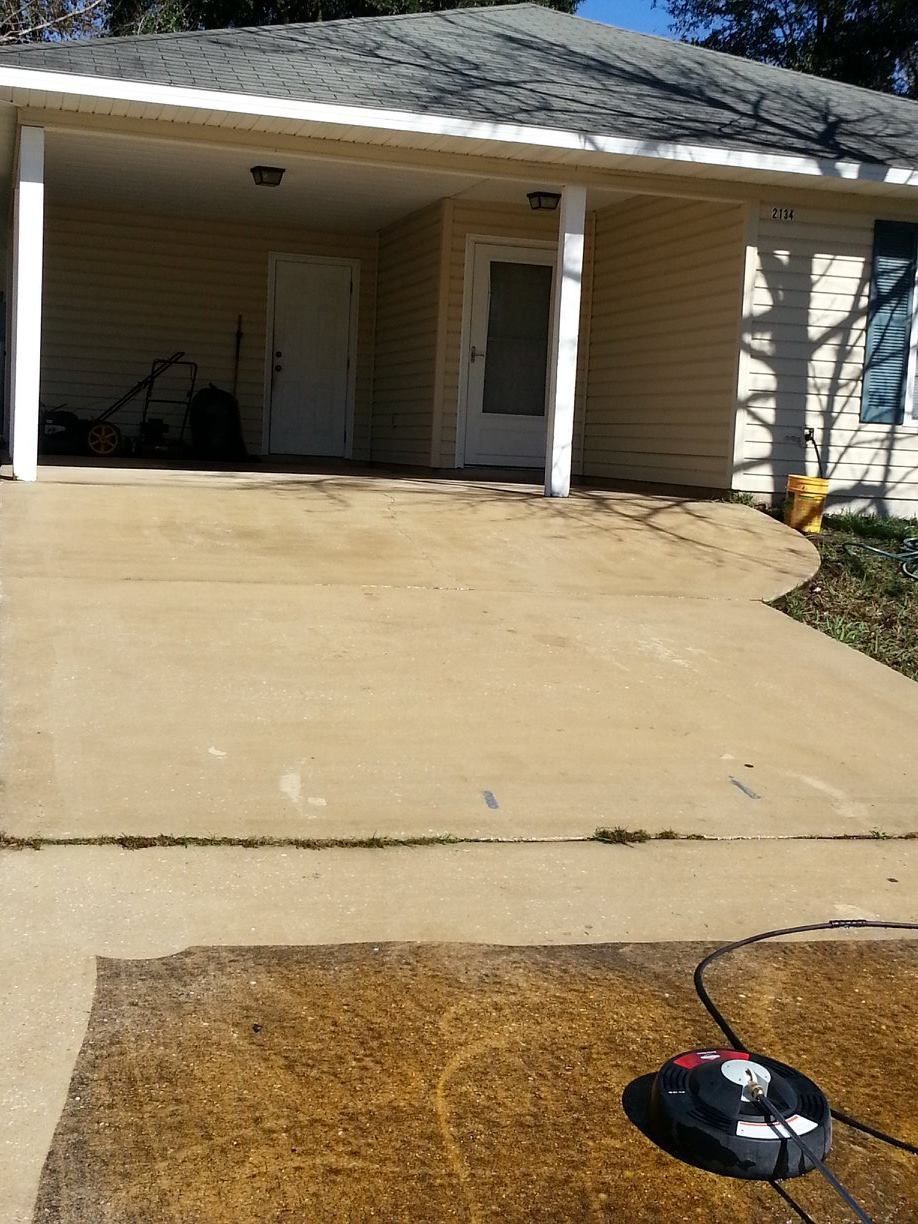 Pressure Washing & Softwashing for V Man Services LLC in Asbury Lake, FL