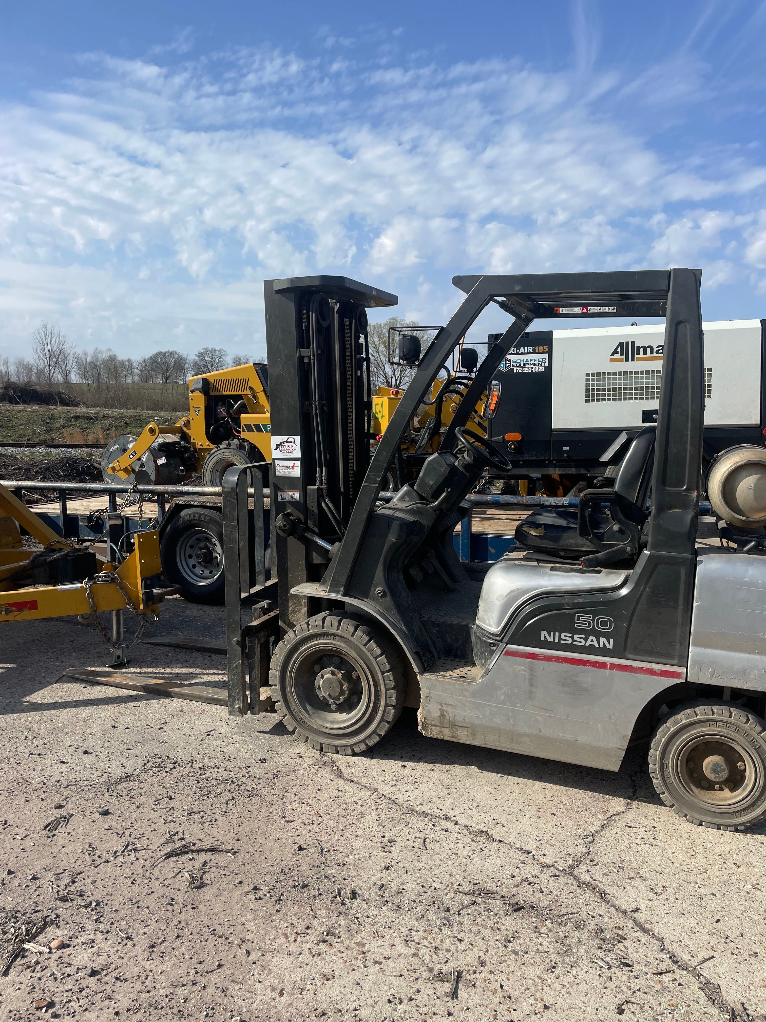 Rental Equipment  for JUSTIN JACQUES LLC DBA DOUBLE J EXCAVATION in Nashville, AR