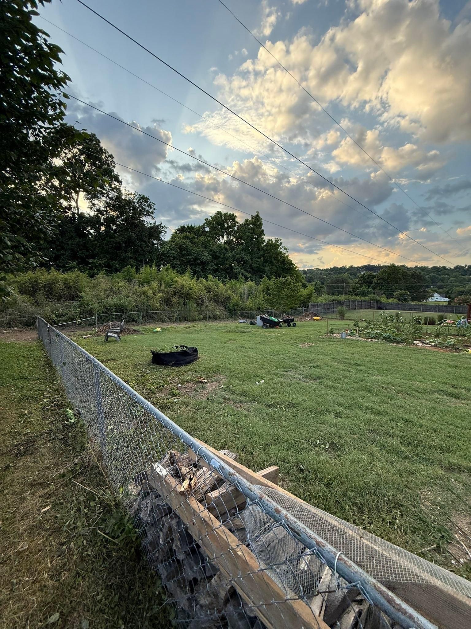  for Wesleys Landscaping in Clinton, TN