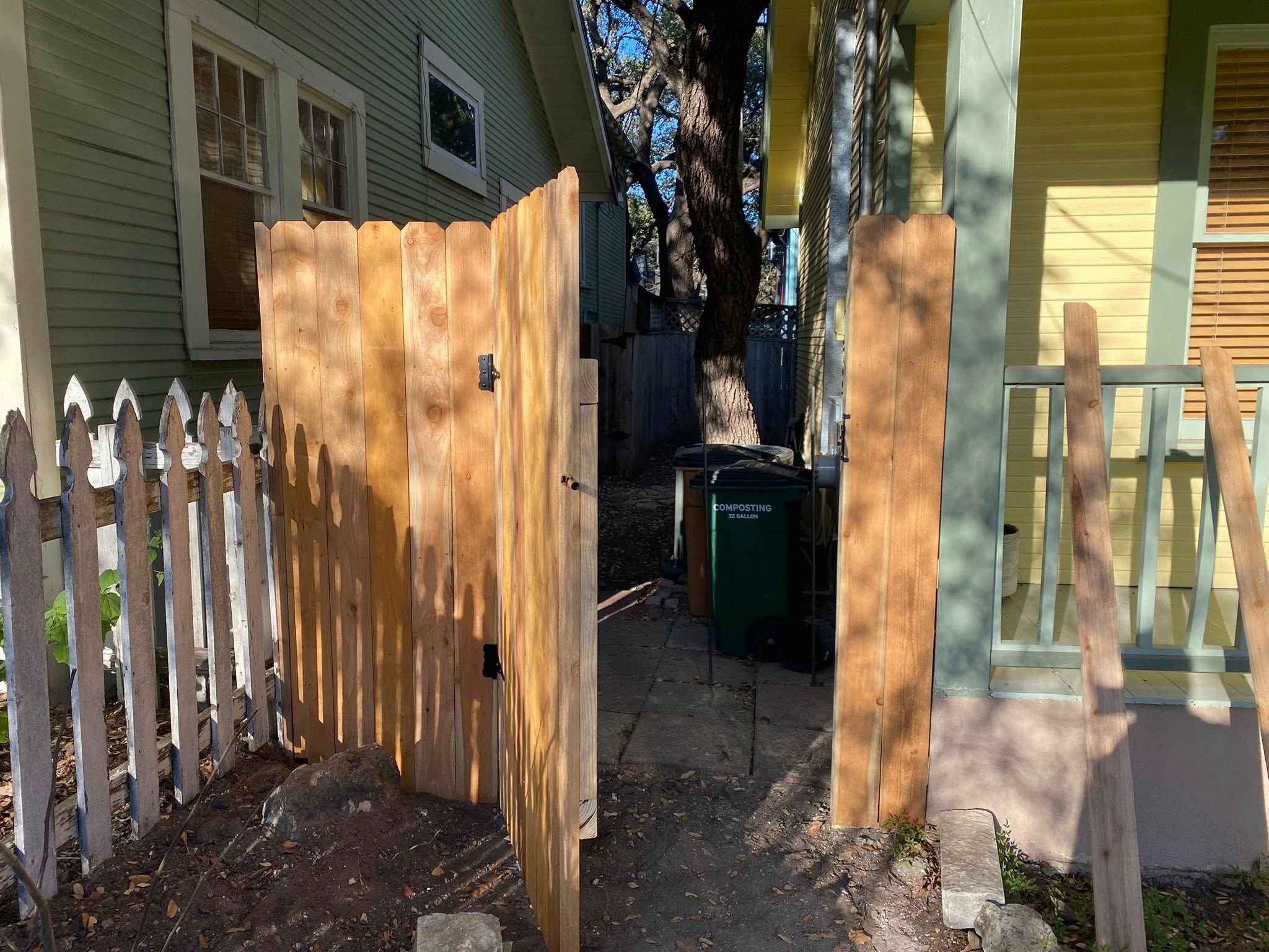  for Robert’s Lawn & Tree Service in Austin, TX