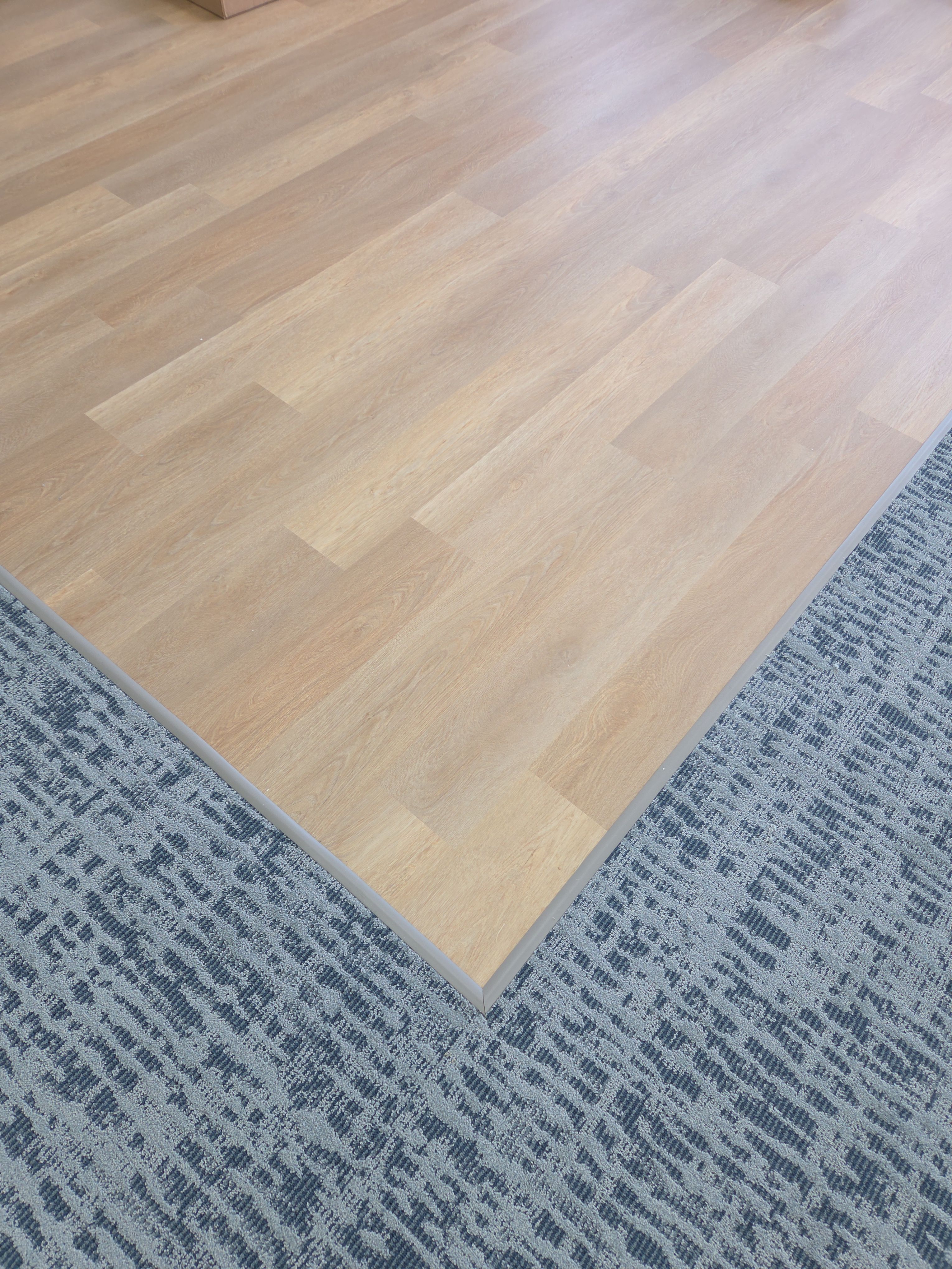  for D&J Custom Floors in Nederland, TX