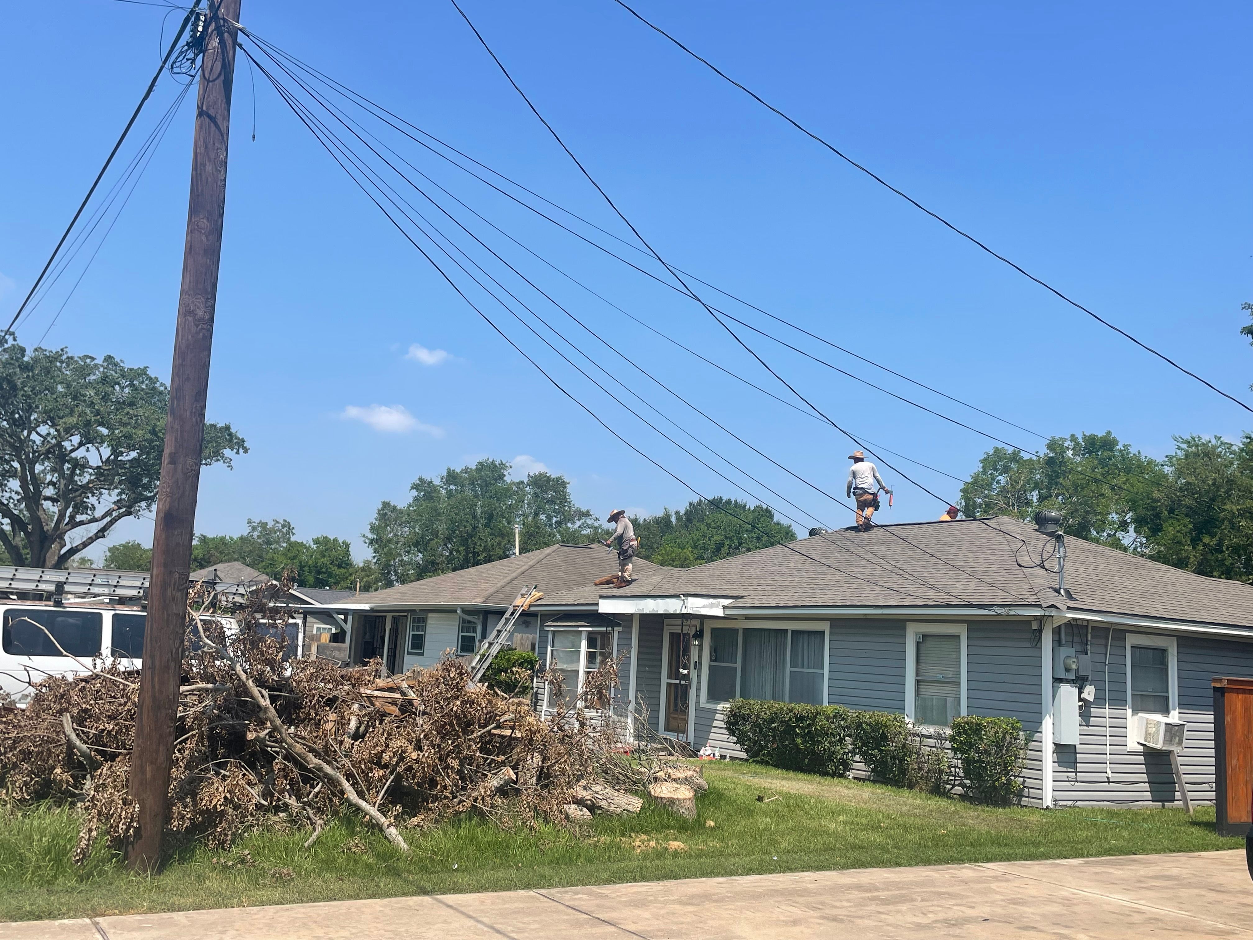  for E & E Roofing & Exteriors LLC in Baytown, TX