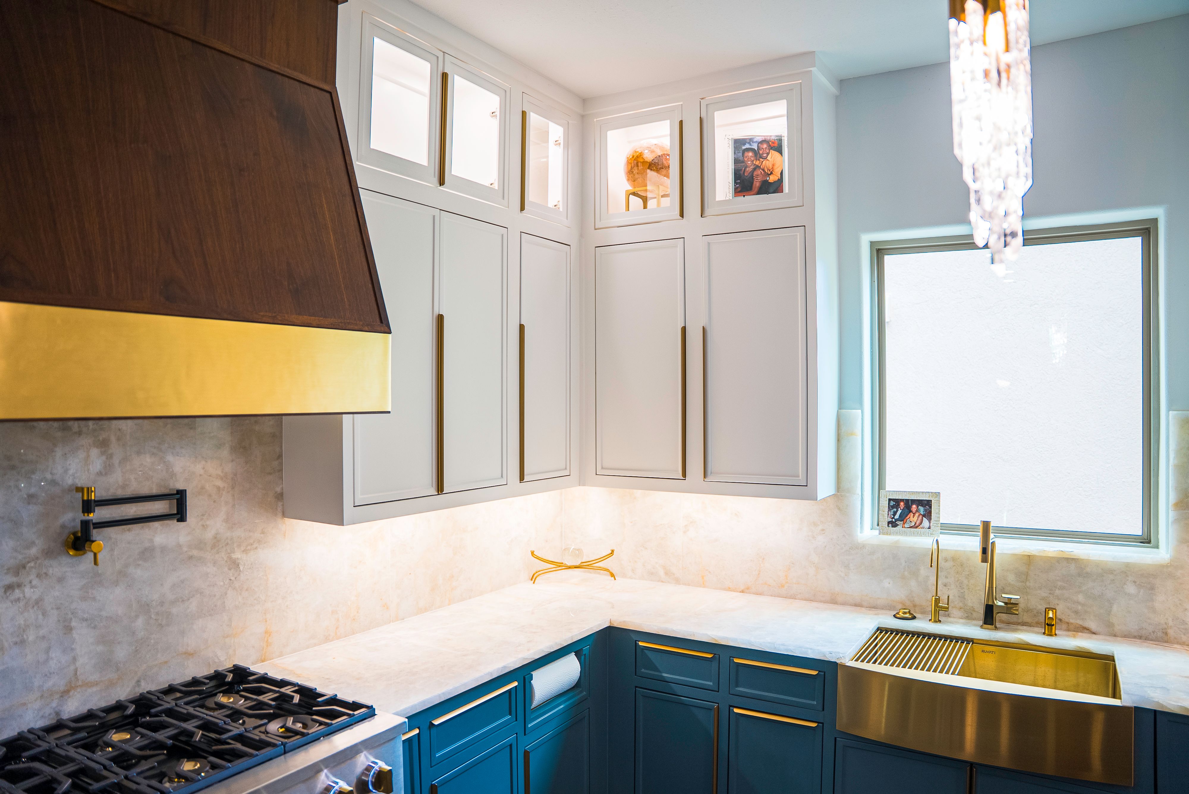  for Luxurious Construction LLC in Houston, TX
