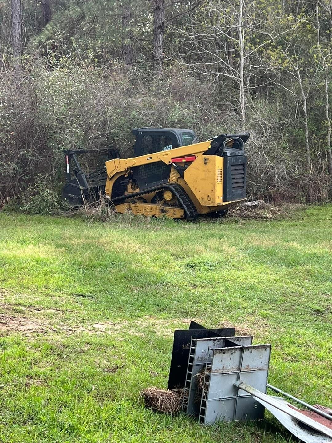  for White’s Land Maintenance in Milton,, FL