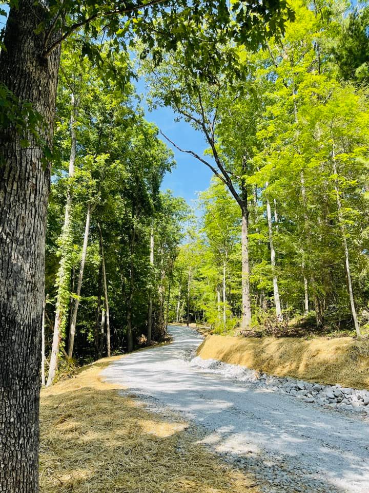  for Mountain Land Services LLC. in Oneida, TN