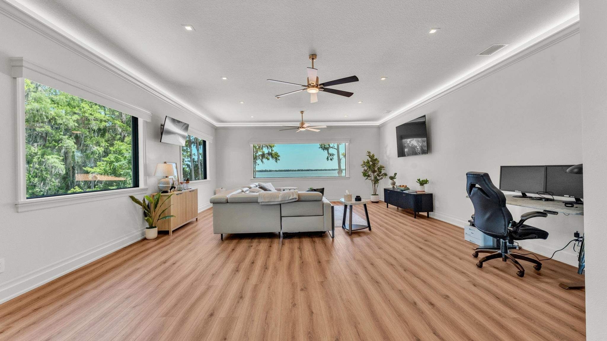  for Webb Homebuilders Group in Lakeland, FL