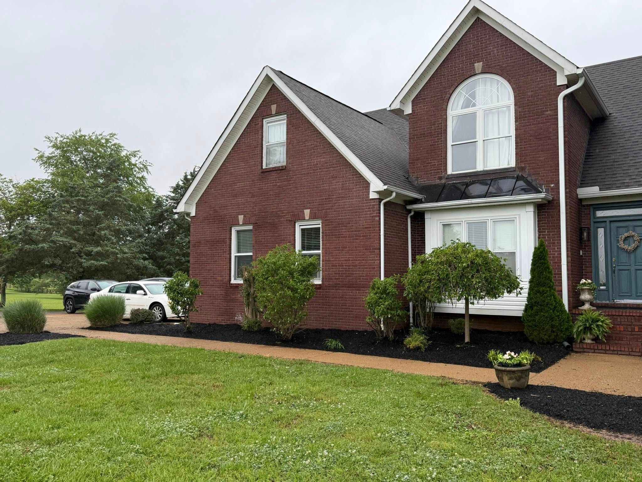  for Gonzales Lawn & Landscapes in Lawrenceburg, TN